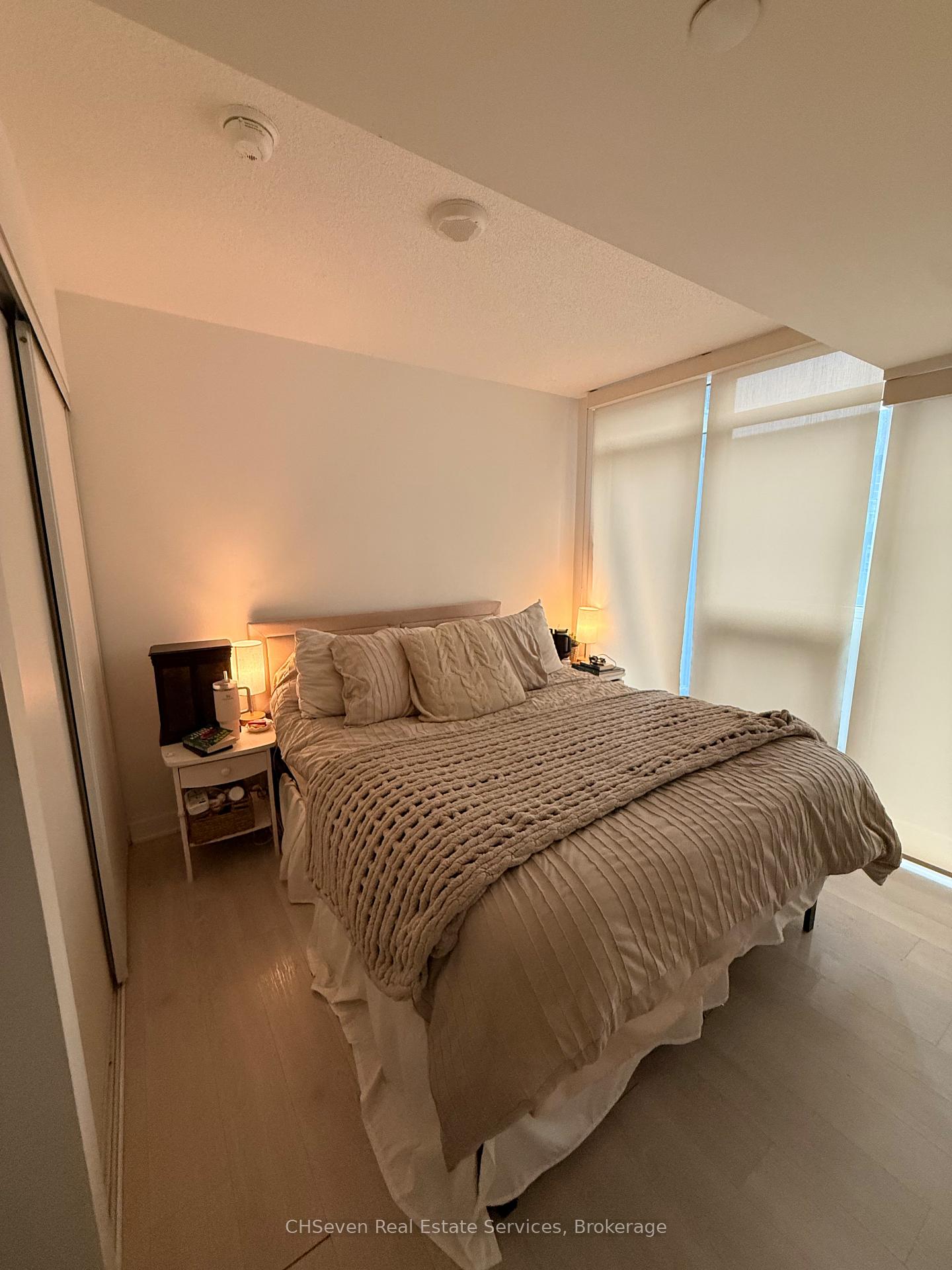 Photo 9 of Unit 907, 70 Queens Wharf Road, Toronto, Waterfront Communities — HOMEH