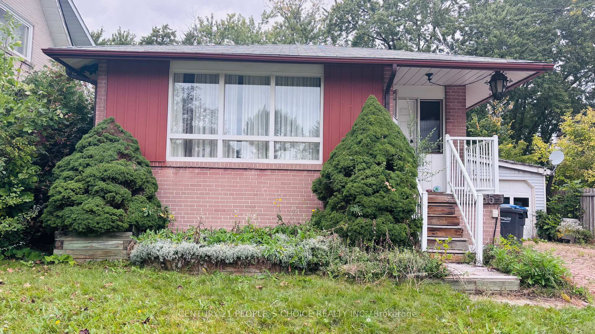 Photo 3 of 2555 Chalkwell Close, Mississauga, Clarkson — HOMEH