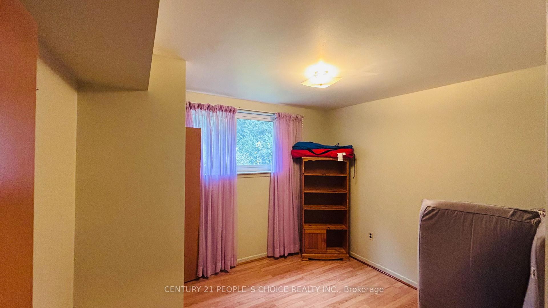 Photo 15 of 2555 Chalkwell Close, Mississauga, Clarkson — HOMEH