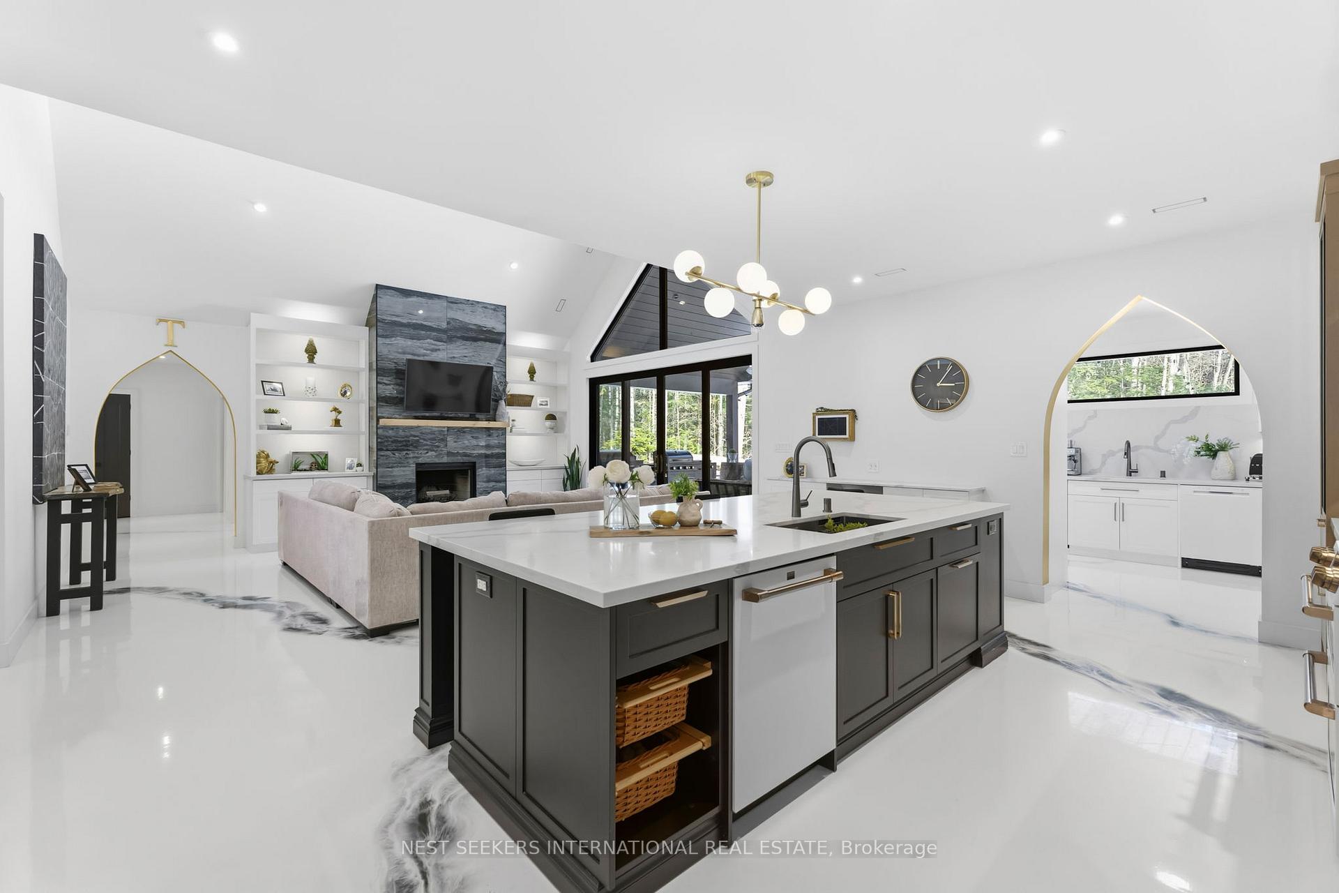 Photo 15 of 1017 Davis Drive, Gravenhurst, Morrison — HOMEH