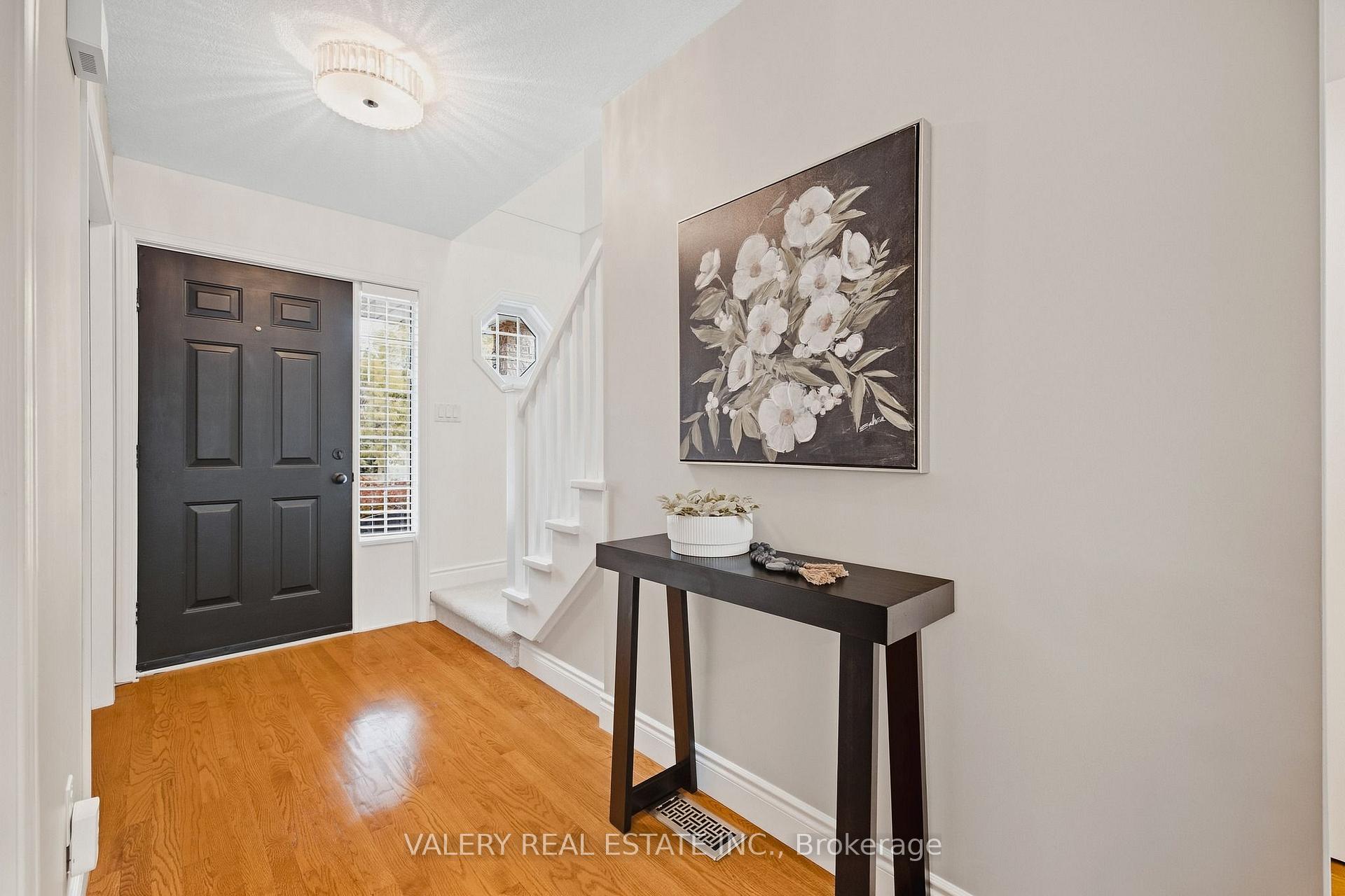 Photo 3 of 211 Eastforest Trail, Kitchener, Highland West — HOMEH