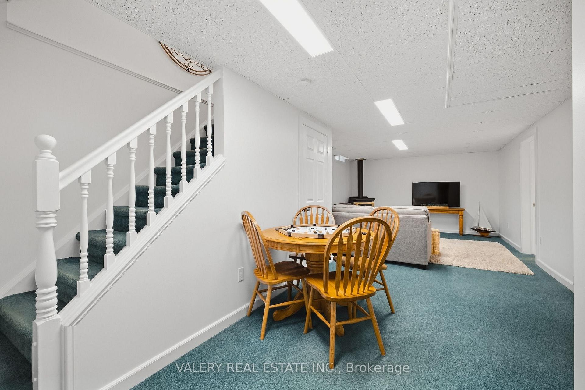 Photo 20 of 211 Eastforest Trail, Kitchener, Highland West — HOMEH