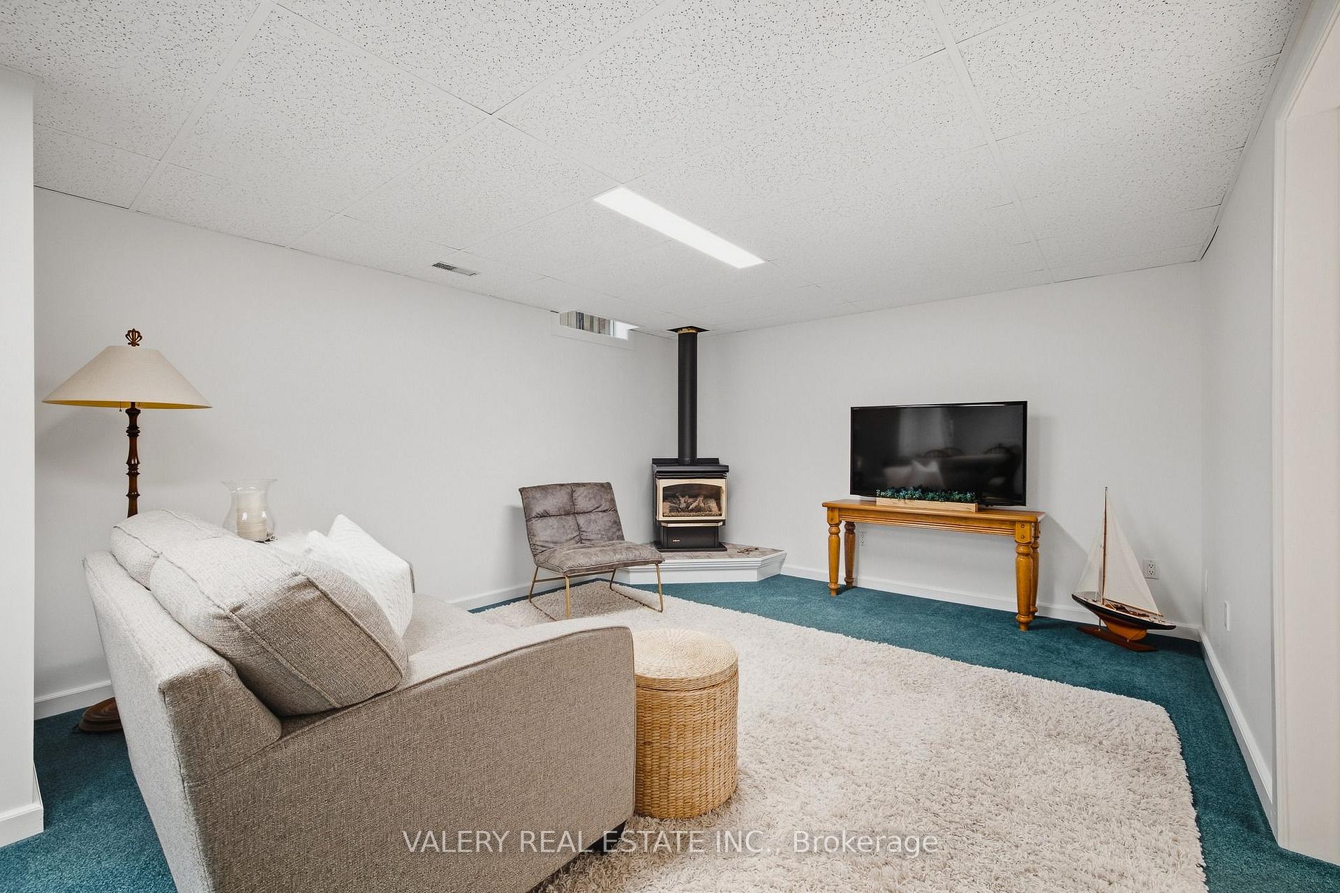 Photo 22 of 211 Eastforest Trail, Kitchener, Highland West — HOMEH