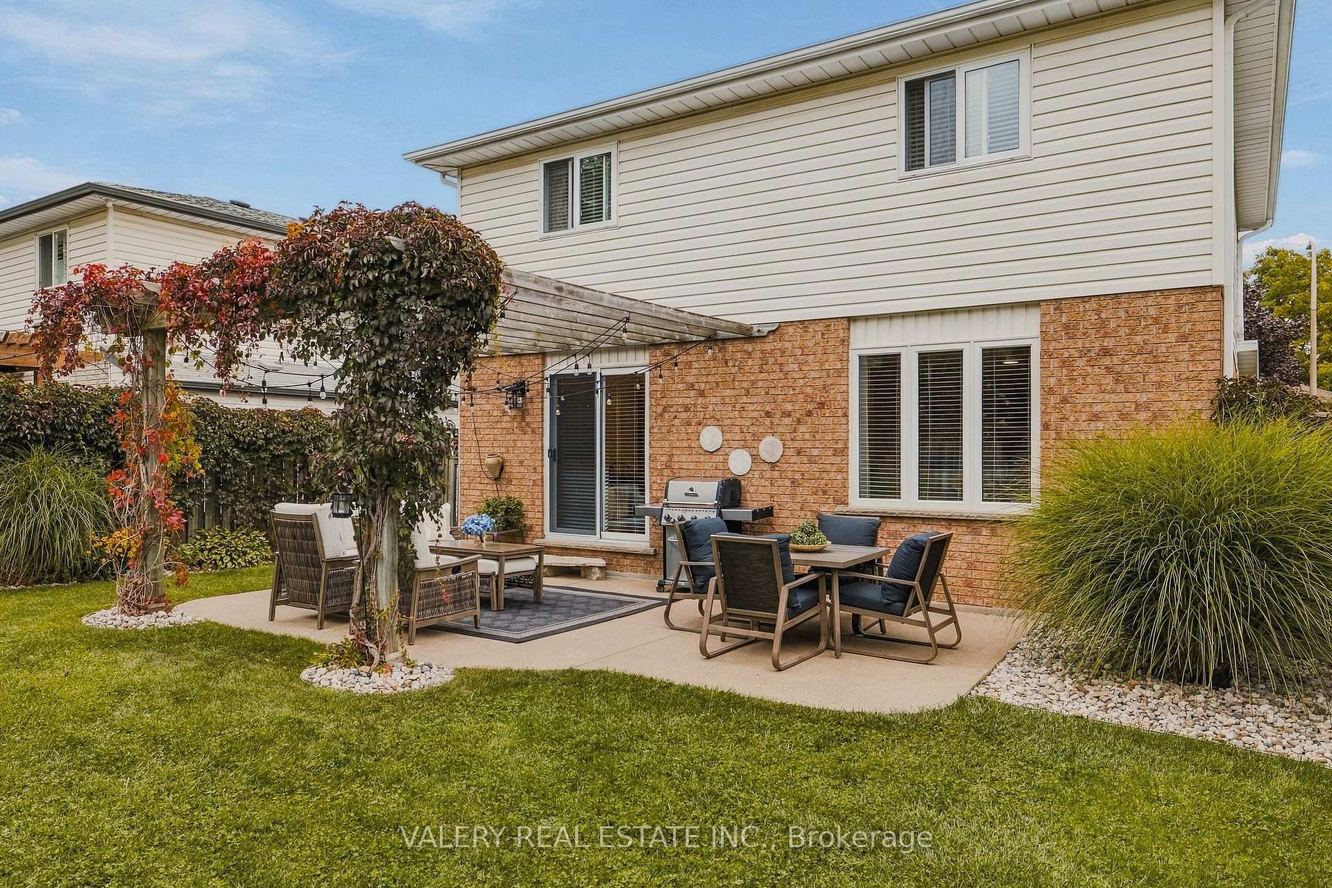 Photo 25 of 211 Eastforest Trail, Kitchener, Highland West — HOMEH