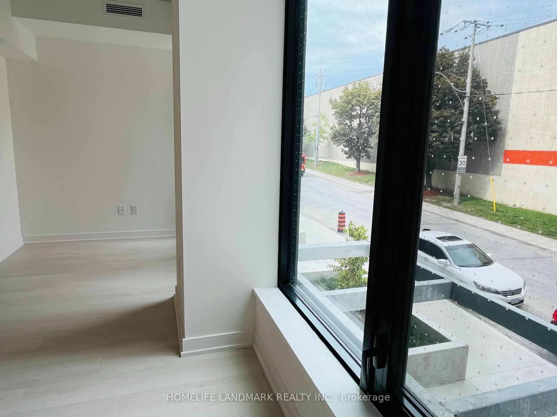 Photo 8 of Unit 2 floor, 1 Vine Avenue, Toronto, Junction Area — HOMEH