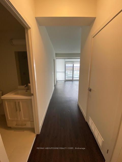 Photo 6 of Unit 608, 2087 Fairview Street, Burlington, Freeman — HOMEH