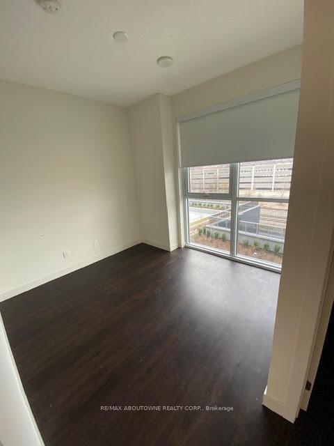 Photo 12 of Unit 608, 2087 Fairview Street, Burlington, Freeman — HOMEH