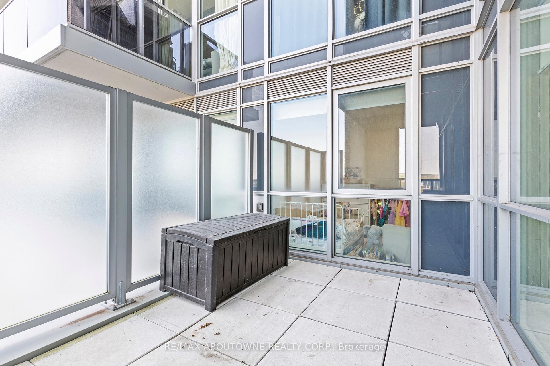 Photo 18 of Unit 608, 2087 Fairview Street, Burlington, Freeman — HOMEH