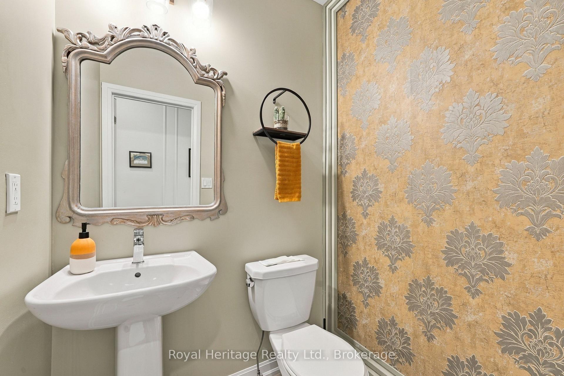 Photo 6 of 66 Longshore Way, Whitby, Port Whitby — HOMEH