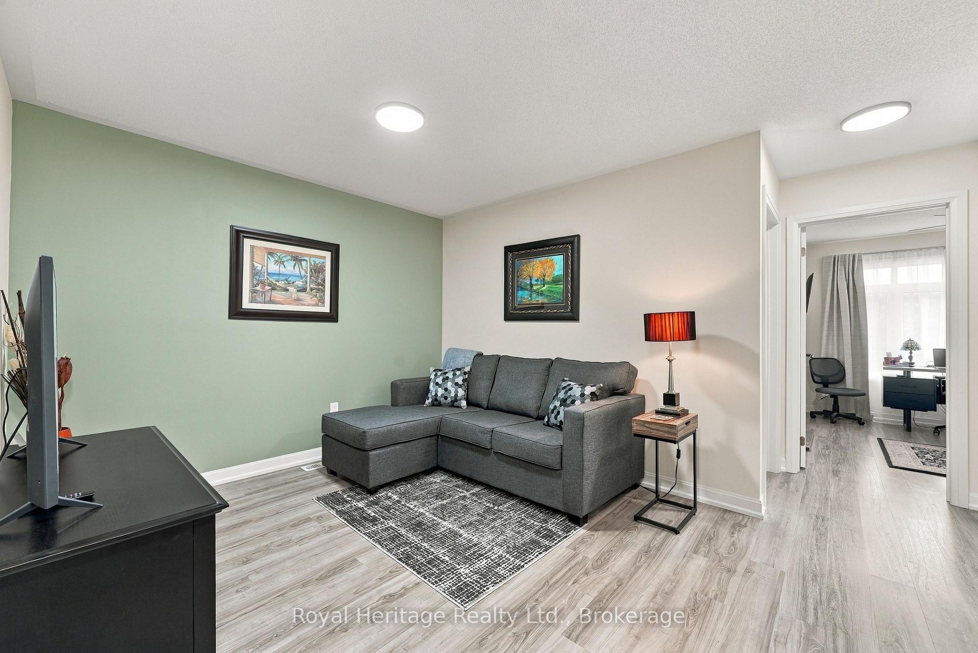 Photo 20 of 66 Longshore Way, Whitby, Port Whitby — HOMEH
