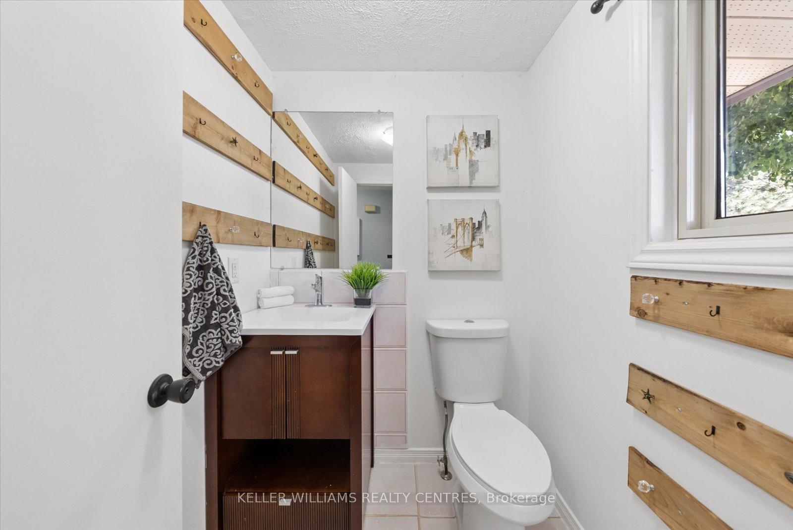 Photo 5 of Unit 19, 6 Meadow Lane, Barrie, Ardagh — HOMEH