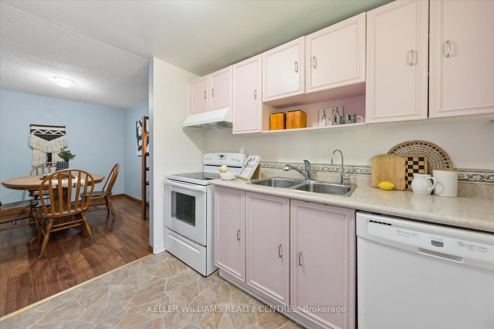 Photo 21 of Unit 19, 6 Meadow Lane, Barrie, Ardagh — HOMEH