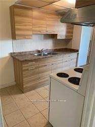 Photo 8 of Unit # 811, 260 Seneca Hill Drive, North York, Don Valley Village — HOMEH