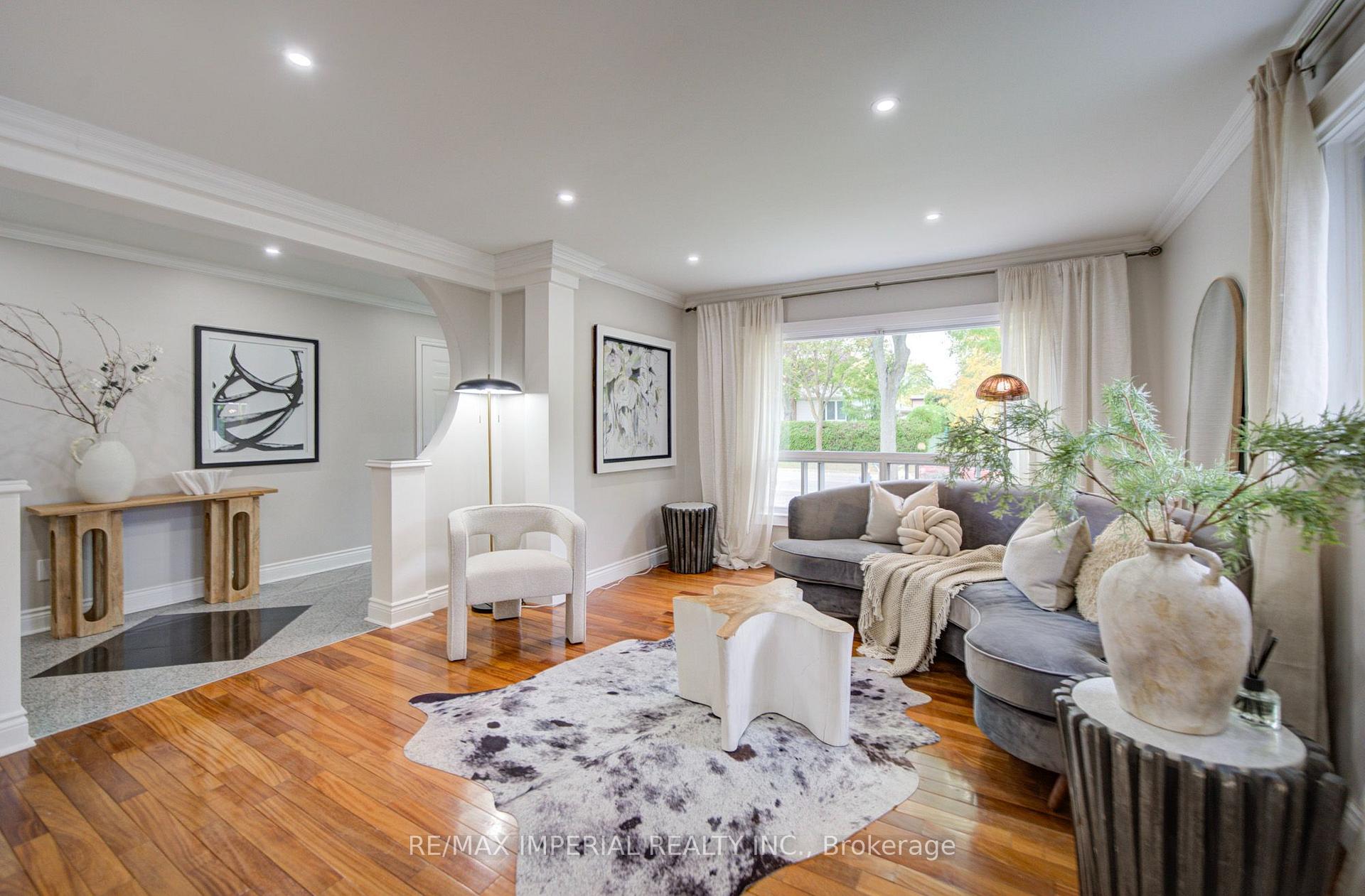 Photo 6 of 19 Penwick Crescent, Richmond Hill, North Richvale — HOMEH