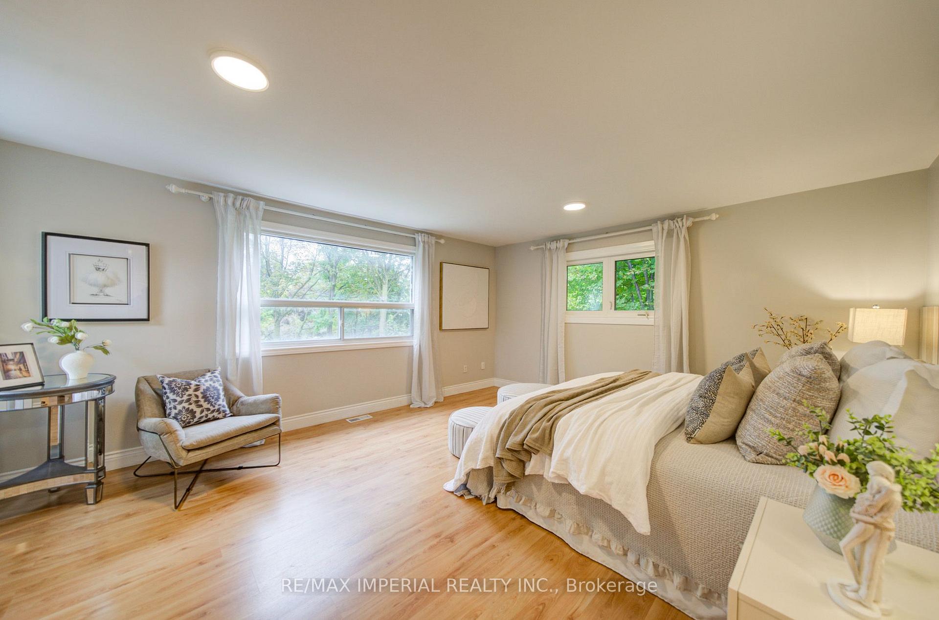 Photo 23 of 19 Penwick Crescent, Richmond Hill, North Richvale — HOMEH