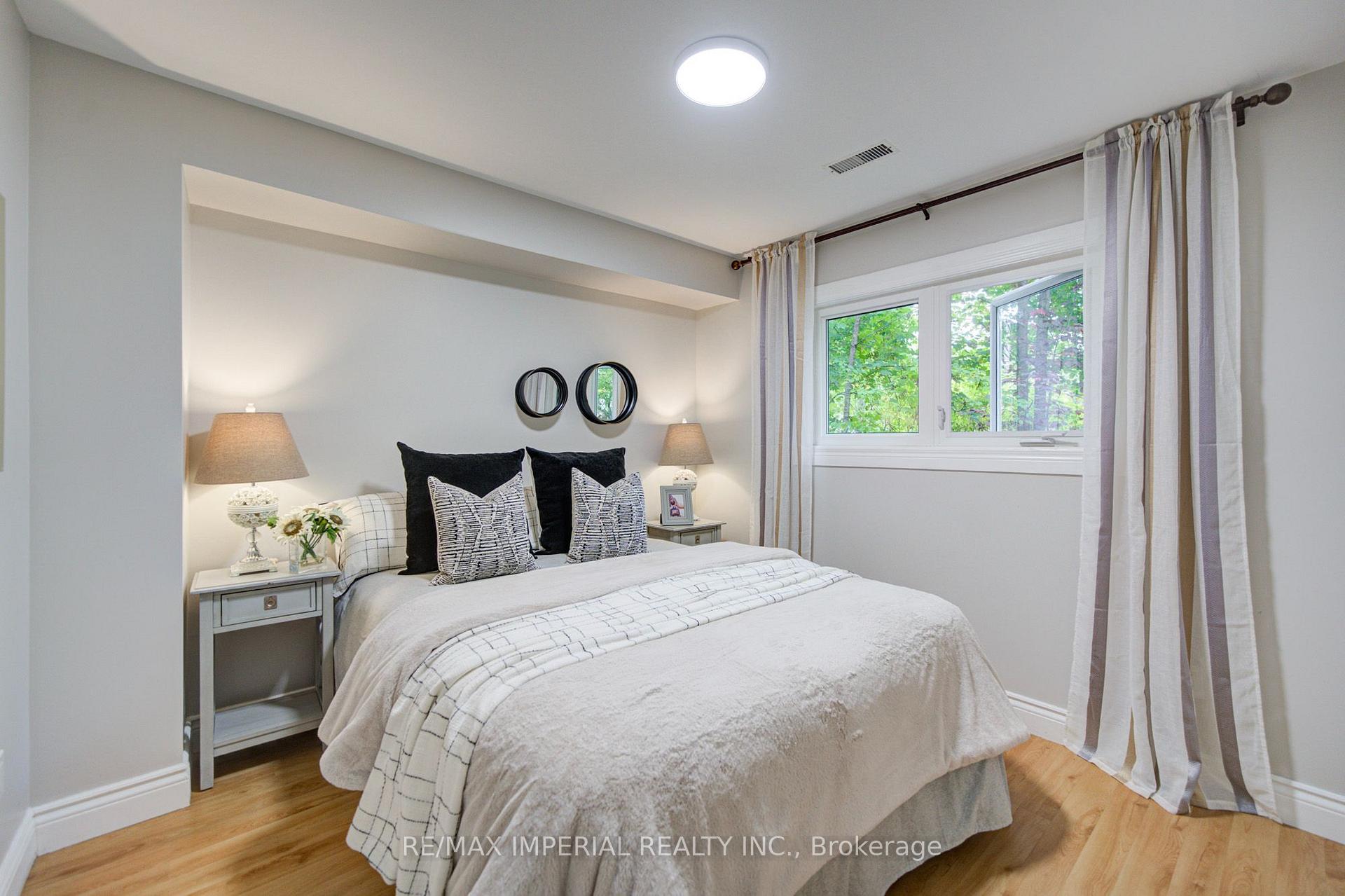 Photo 30 of 19 Penwick Crescent, Richmond Hill, North Richvale — HOMEH