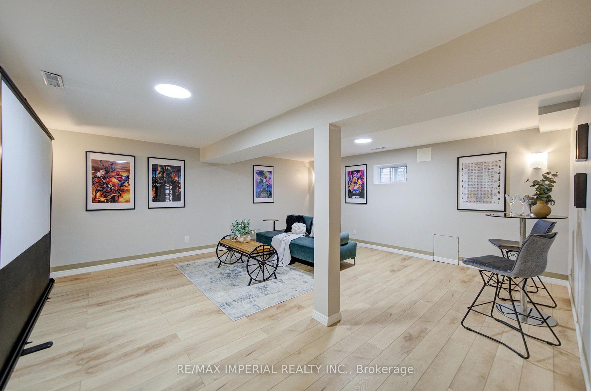 Photo 34 of 19 Penwick Crescent, Richmond Hill, North Richvale — HOMEH