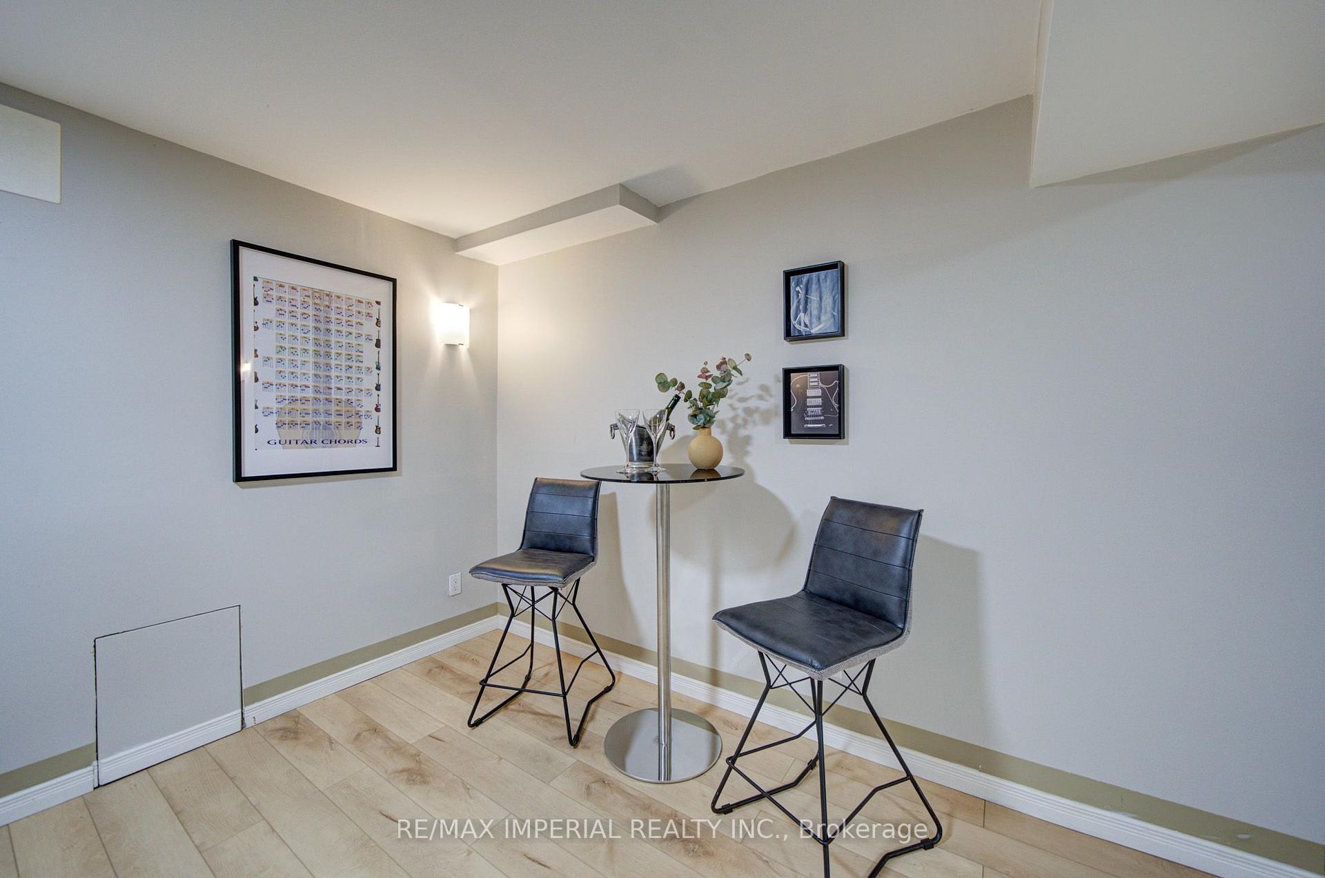Photo 37 of 19 Penwick Crescent, Richmond Hill, North Richvale — HOMEH
