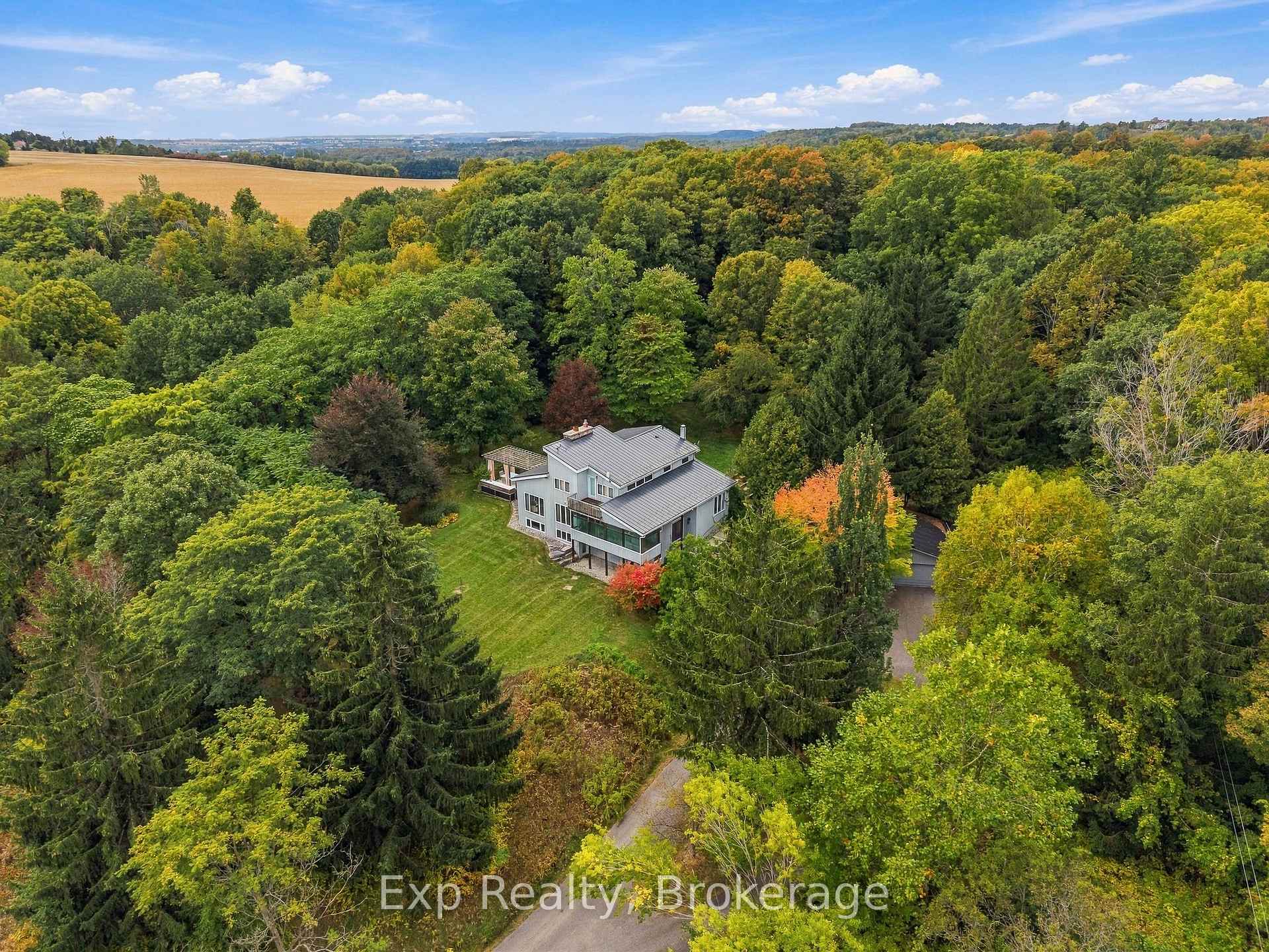 Photo 3 of 3282 Williamson Road, Hamilton Township, Rural Hamilton — HOMEH