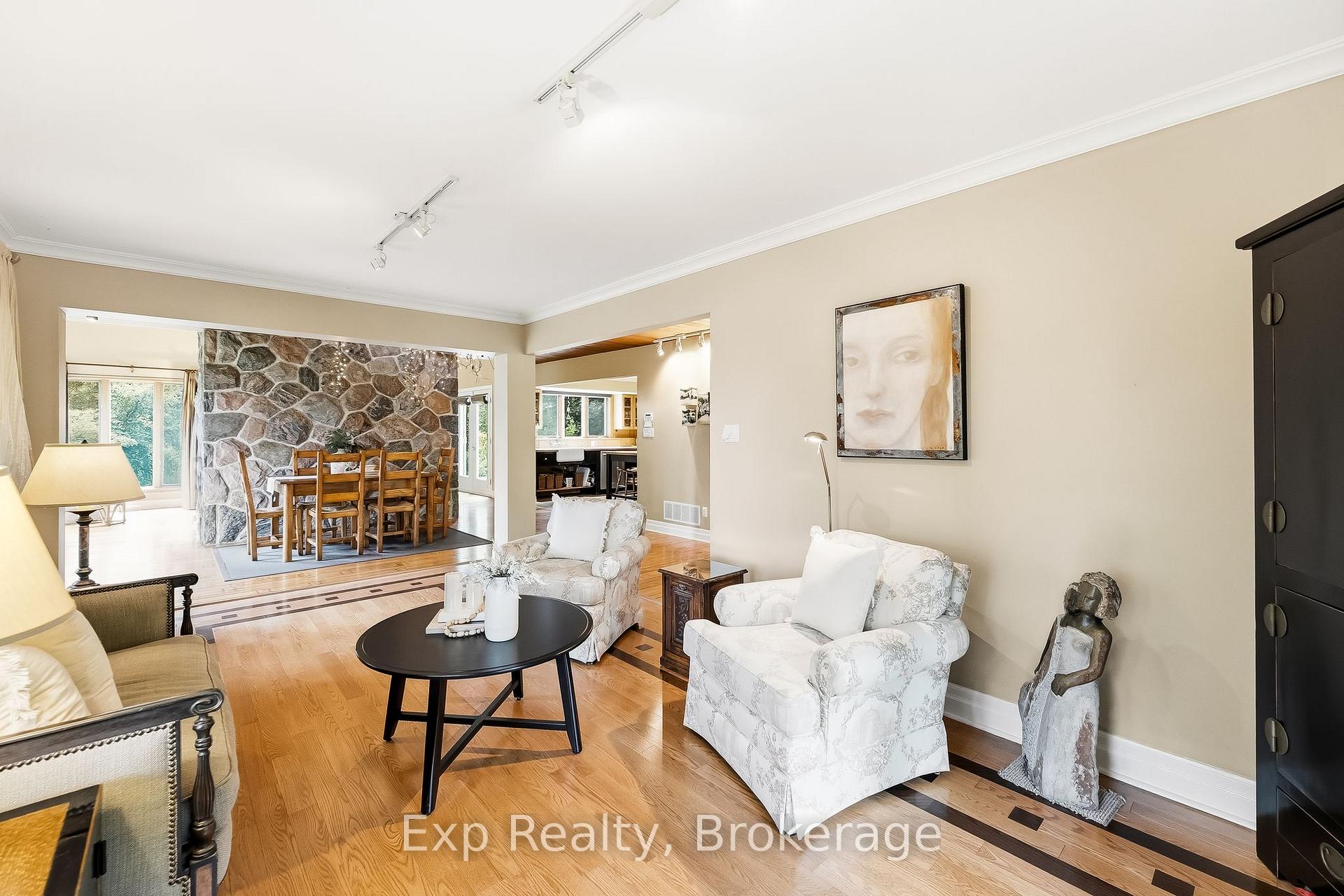 Photo 17 of 3282 Williamson Road, Hamilton Township, Rural Hamilton — HOMEH