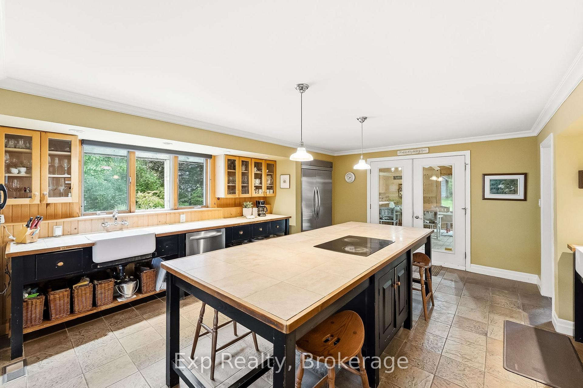 Photo 23 of 3282 Williamson Road, Hamilton Township, Rural Hamilton — HOMEH