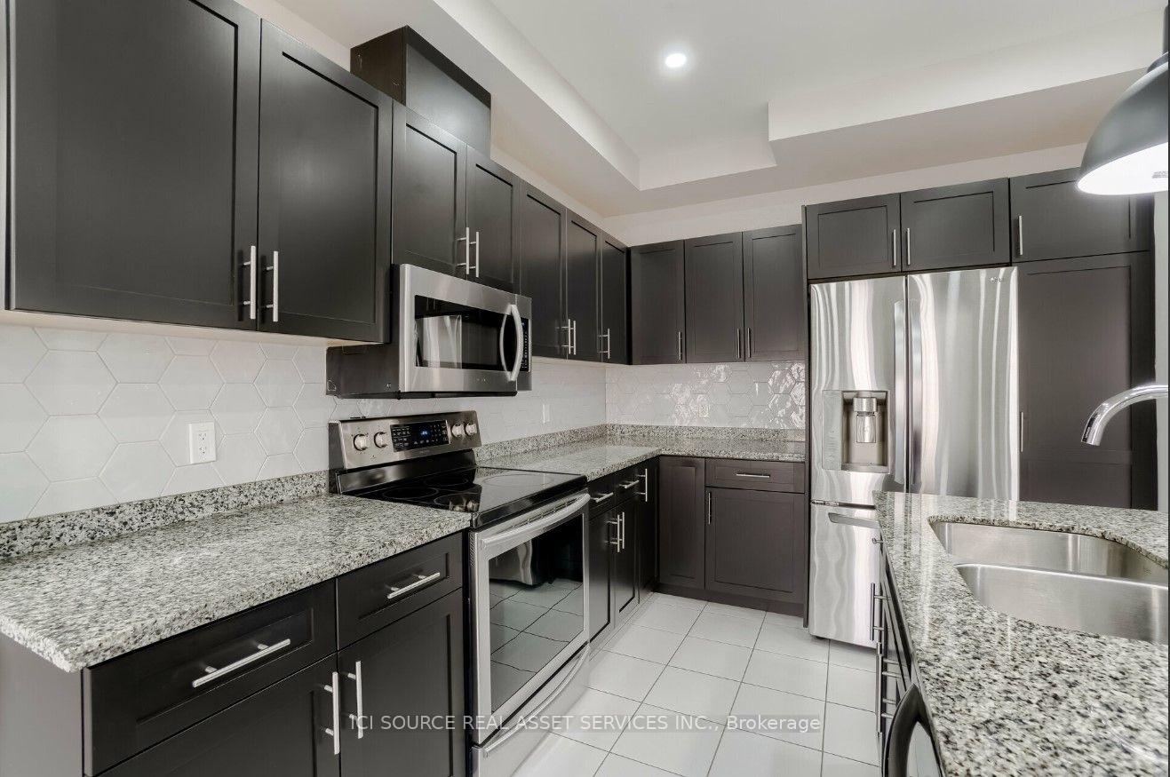Photo 7 of 93 Sonoma Valley Crescent, Hamilton, Mewburn — HOMEH