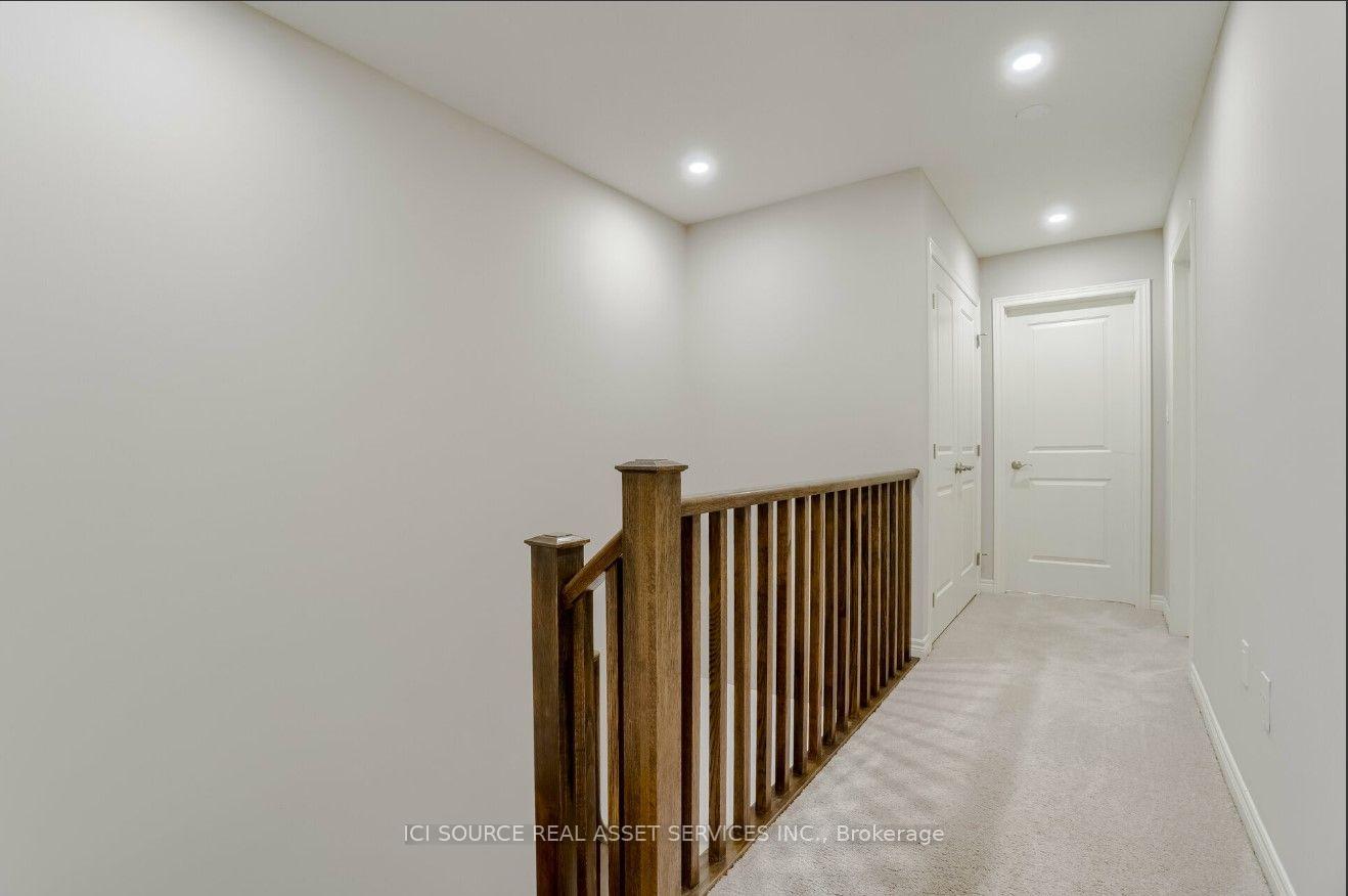 Photo 13 of 93 Sonoma Valley Crescent, Hamilton, Mewburn — HOMEH