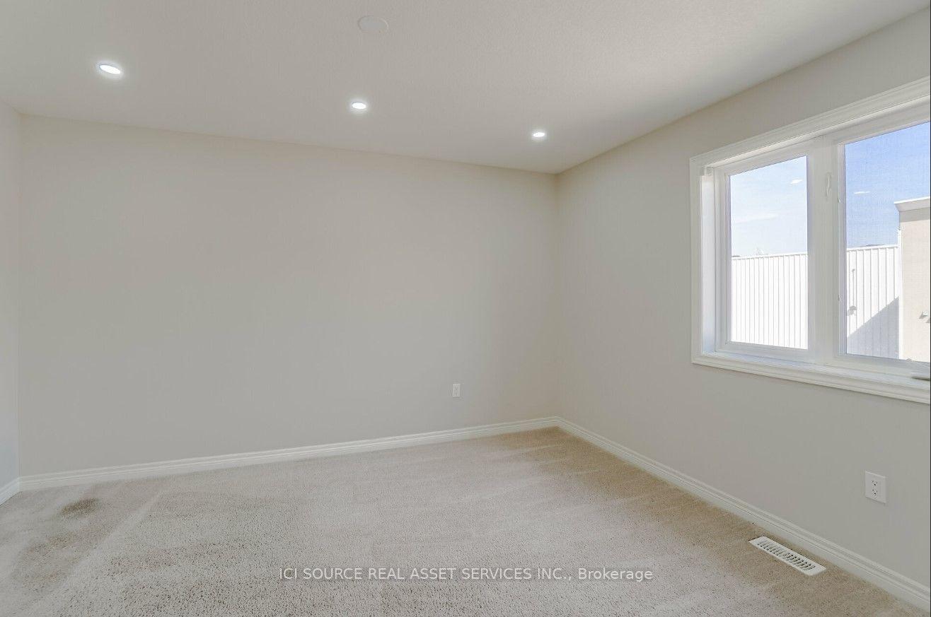 Photo 16 of 93 Sonoma Valley Crescent, Hamilton, Mewburn — HOMEH
