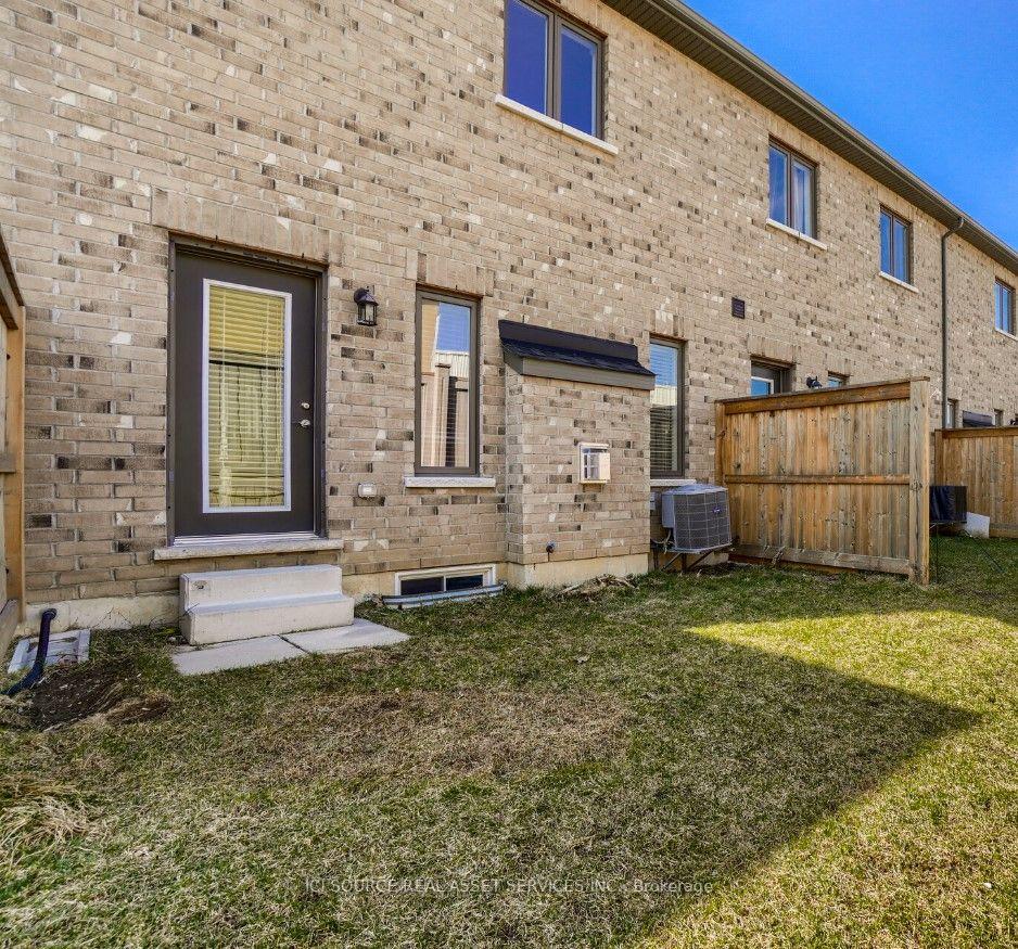 Photo 20 of 93 Sonoma Valley Crescent, Hamilton, Mewburn — HOMEH