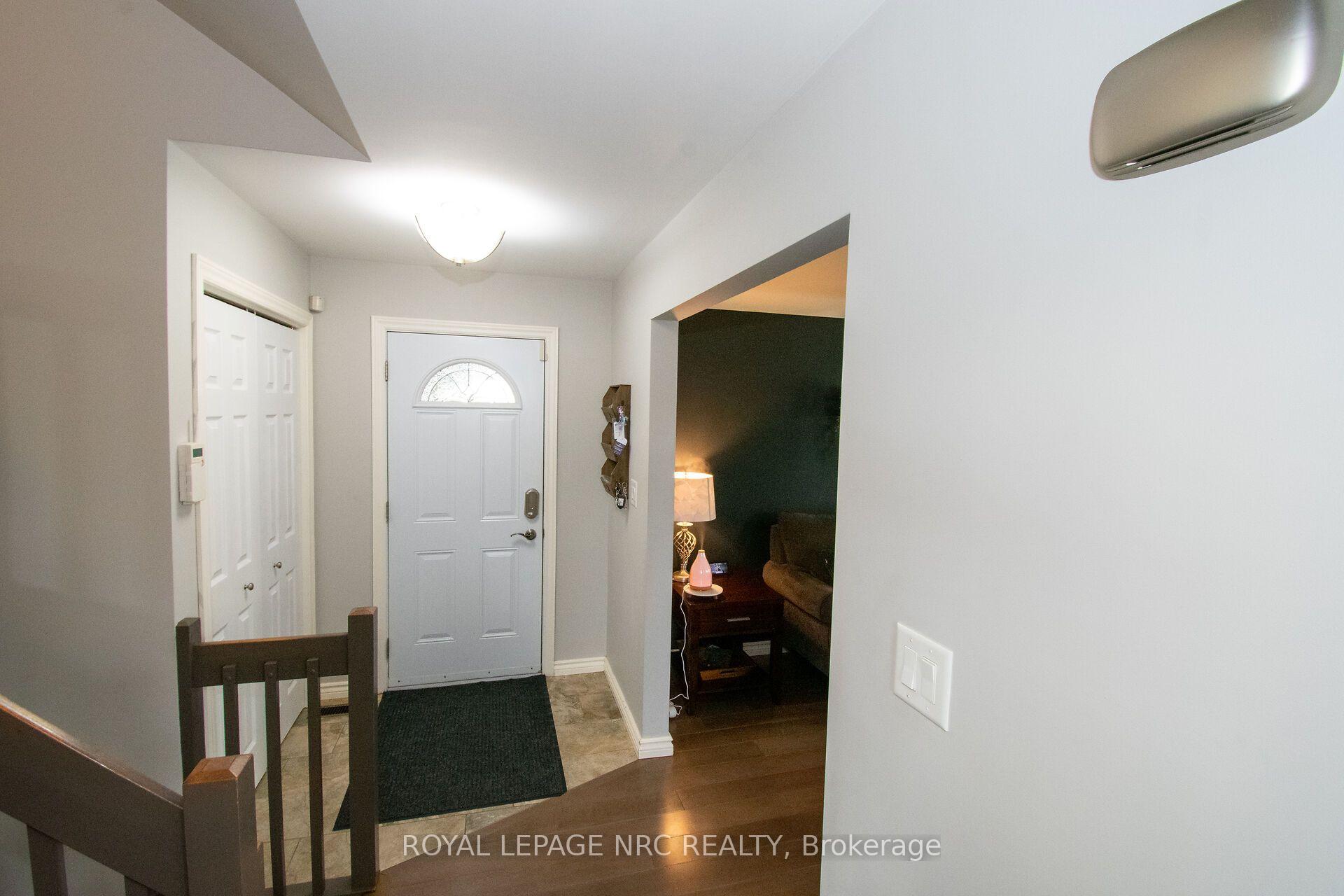 Photo 3 of 46 Trelawn Parkway, Welland, N. Welland — HOMEH
