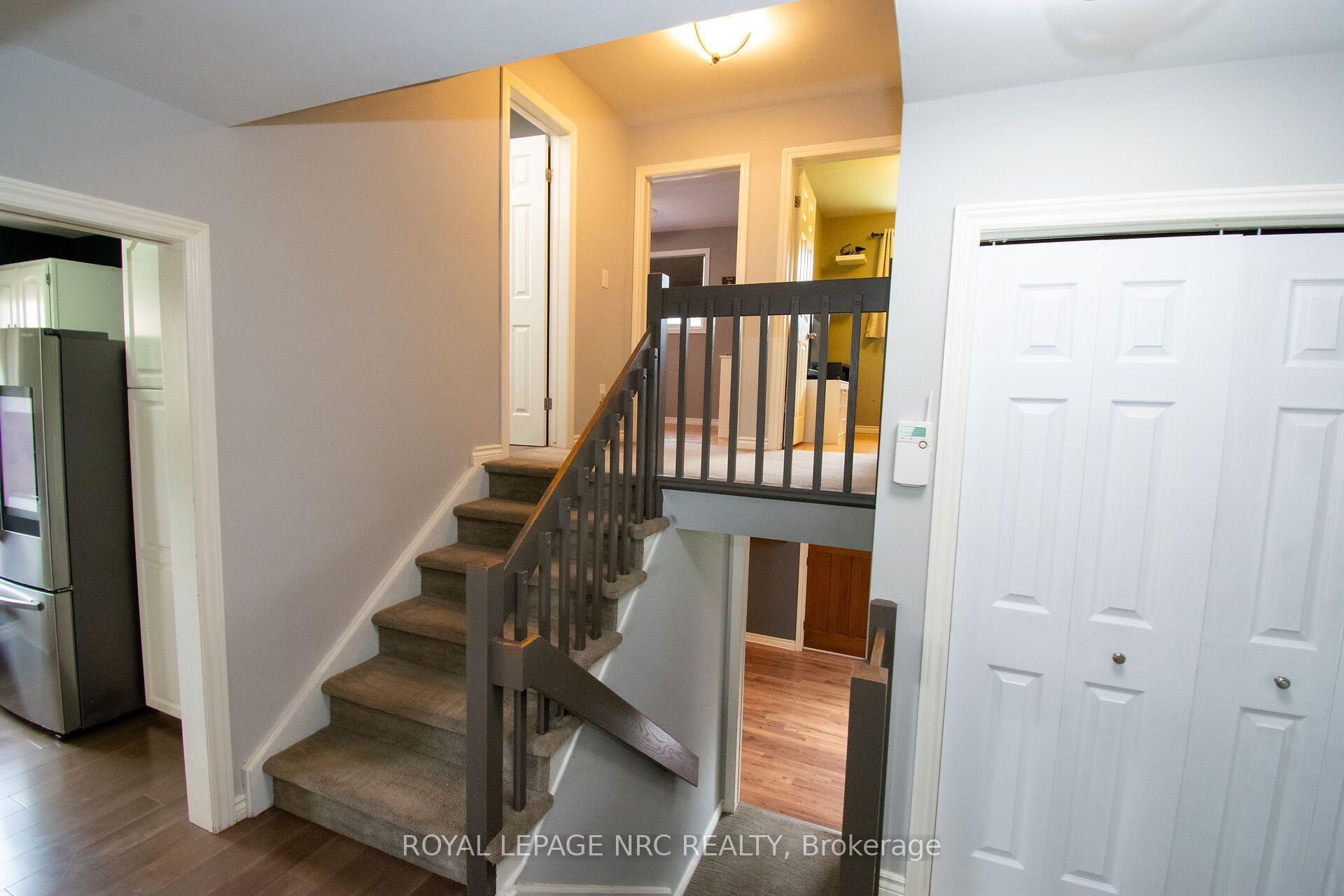 Photo 19 of 46 Trelawn Parkway, Welland, N. Welland — HOMEH