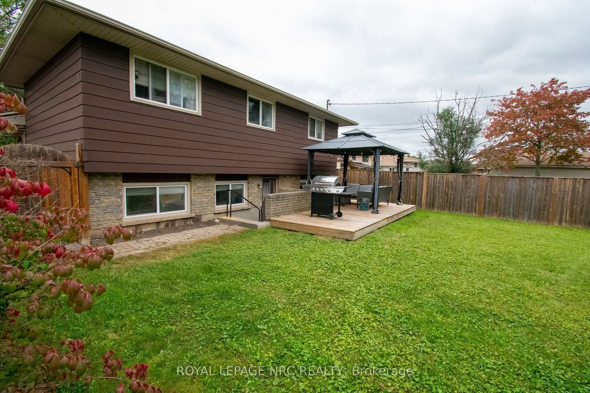 Photo 45 of 46 Trelawn Parkway, Welland, N. Welland — HOMEH