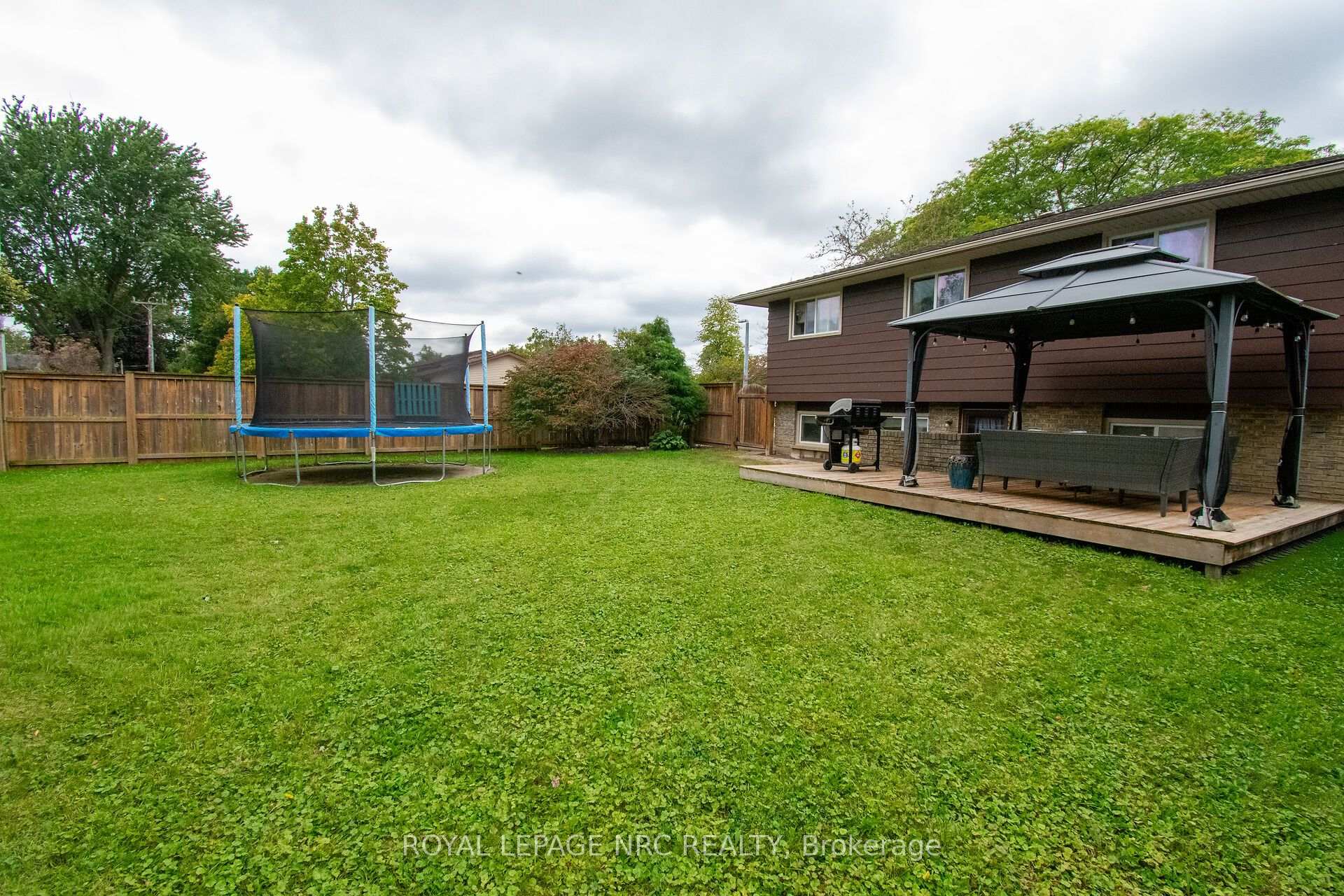 Photo 47 of 46 Trelawn Parkway, Welland, N. Welland — HOMEH