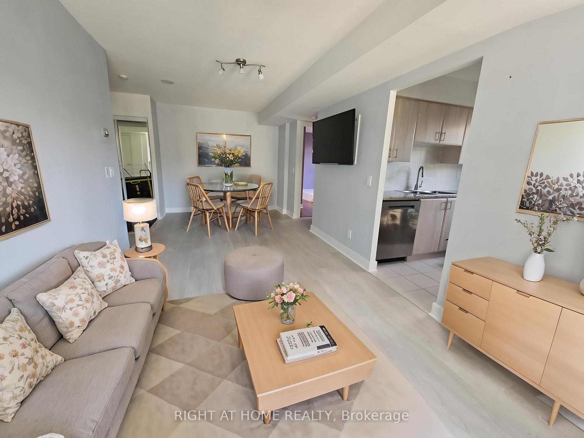Photo 6 of Unit 310, 31 Bales Avenue, North York, Willowdale East — HOMEH