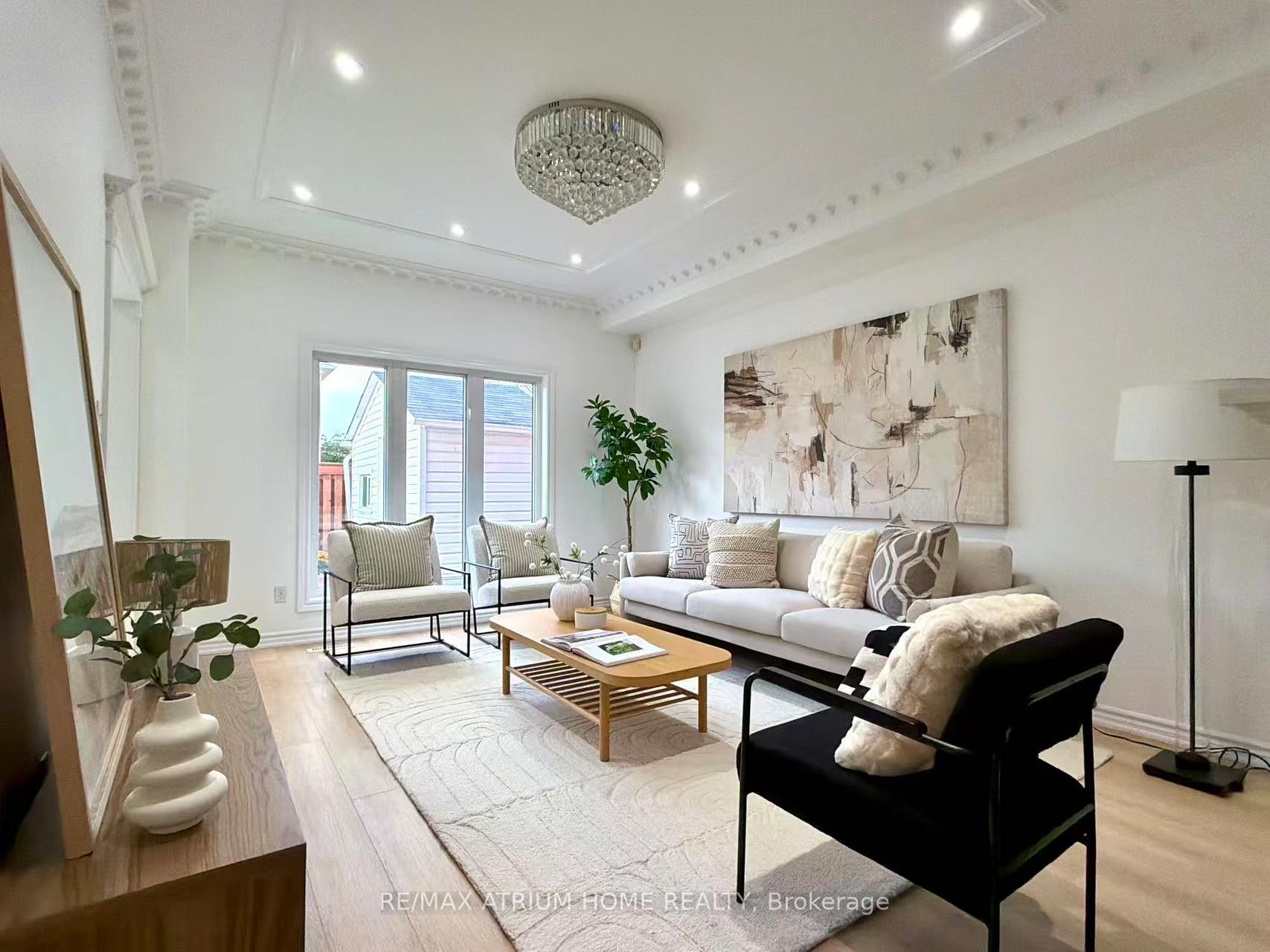 Photo 3 of 12 Merry Brook Lane, Markham, Milliken Mills West — HOMEH