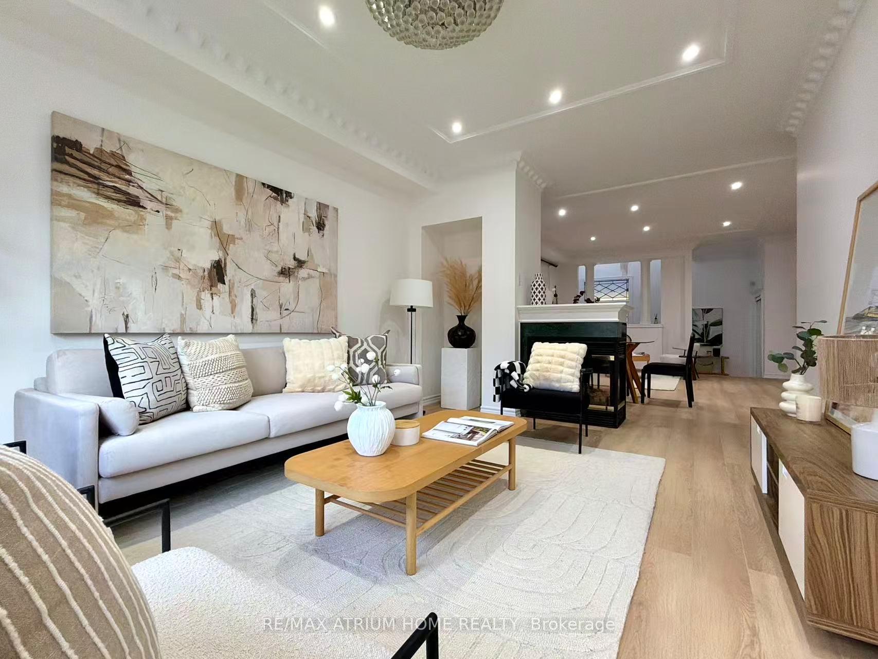 Photo 6 of 12 Merry Brook Lane, Markham, Milliken Mills West — HOMEH