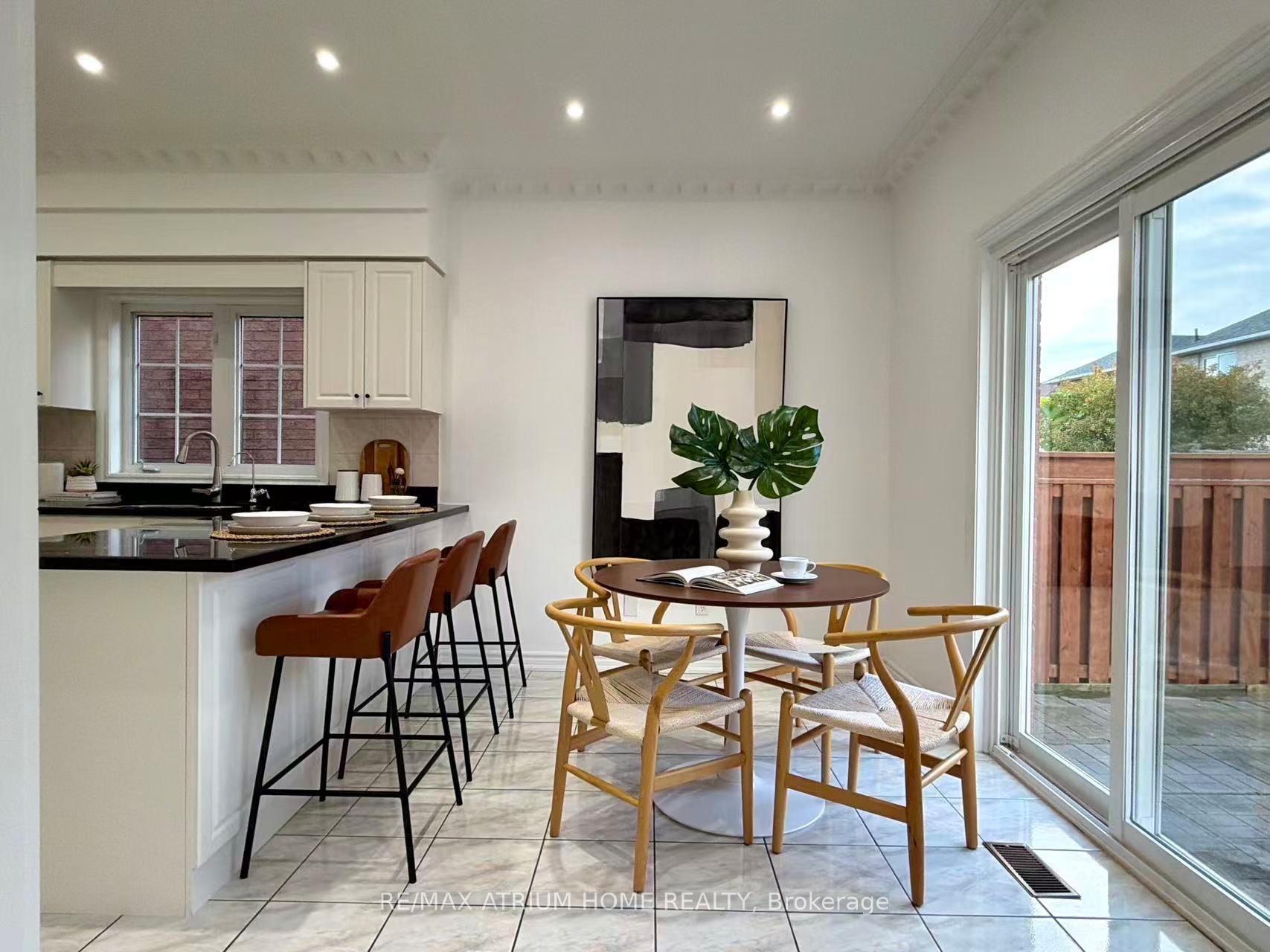 Photo 12 of 12 Merry Brook Lane, Markham, Milliken Mills West — HOMEH