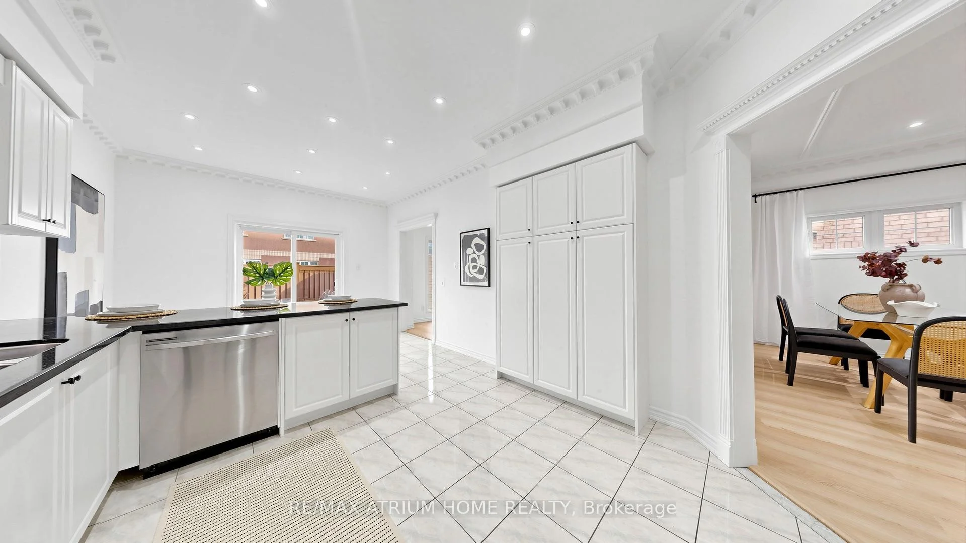 Photo 35 of 12 Merry Brook Lane, Markham, Milliken Mills West — HOMEH