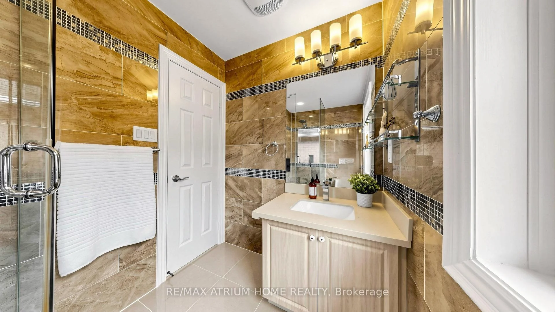 Photo 44 of 12 Merry Brook Lane, Markham, Milliken Mills West — HOMEH