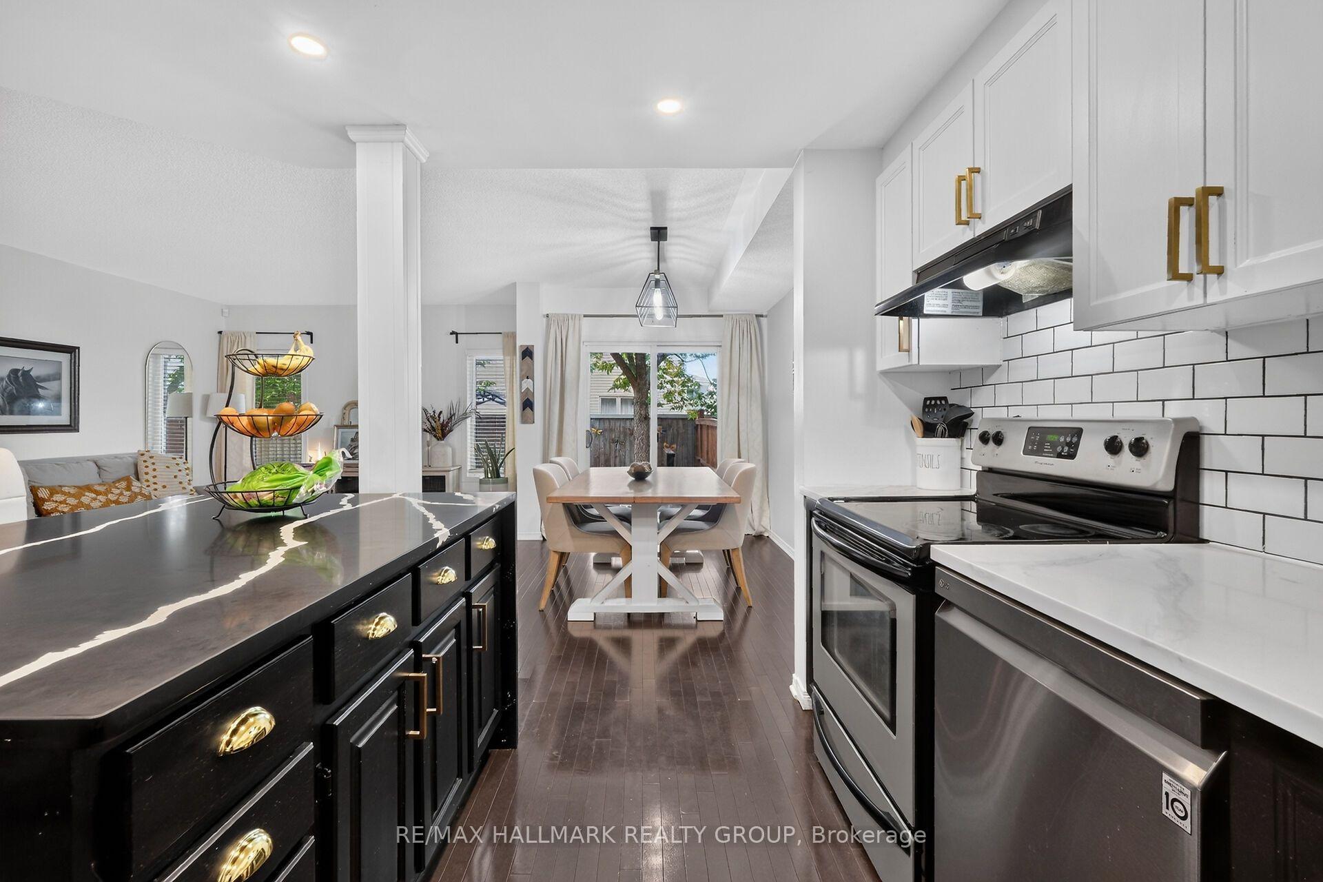 Photo 5 of 127 Destiny Private, Ottawa, Fallingbrook/Gardenway South — HOMEH