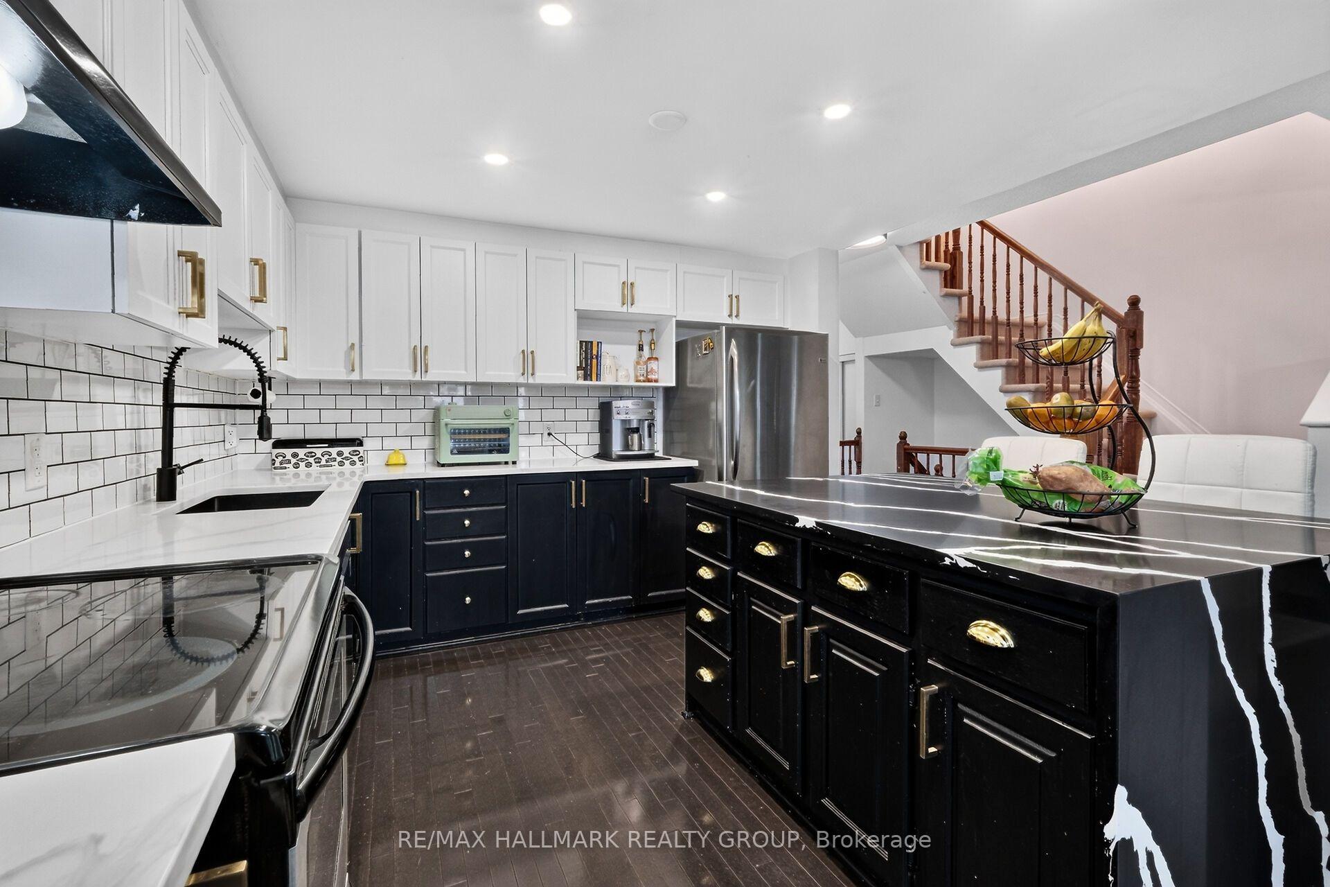 Photo 6 of 127 Destiny Private, Ottawa, Fallingbrook/Gardenway South — HOMEH