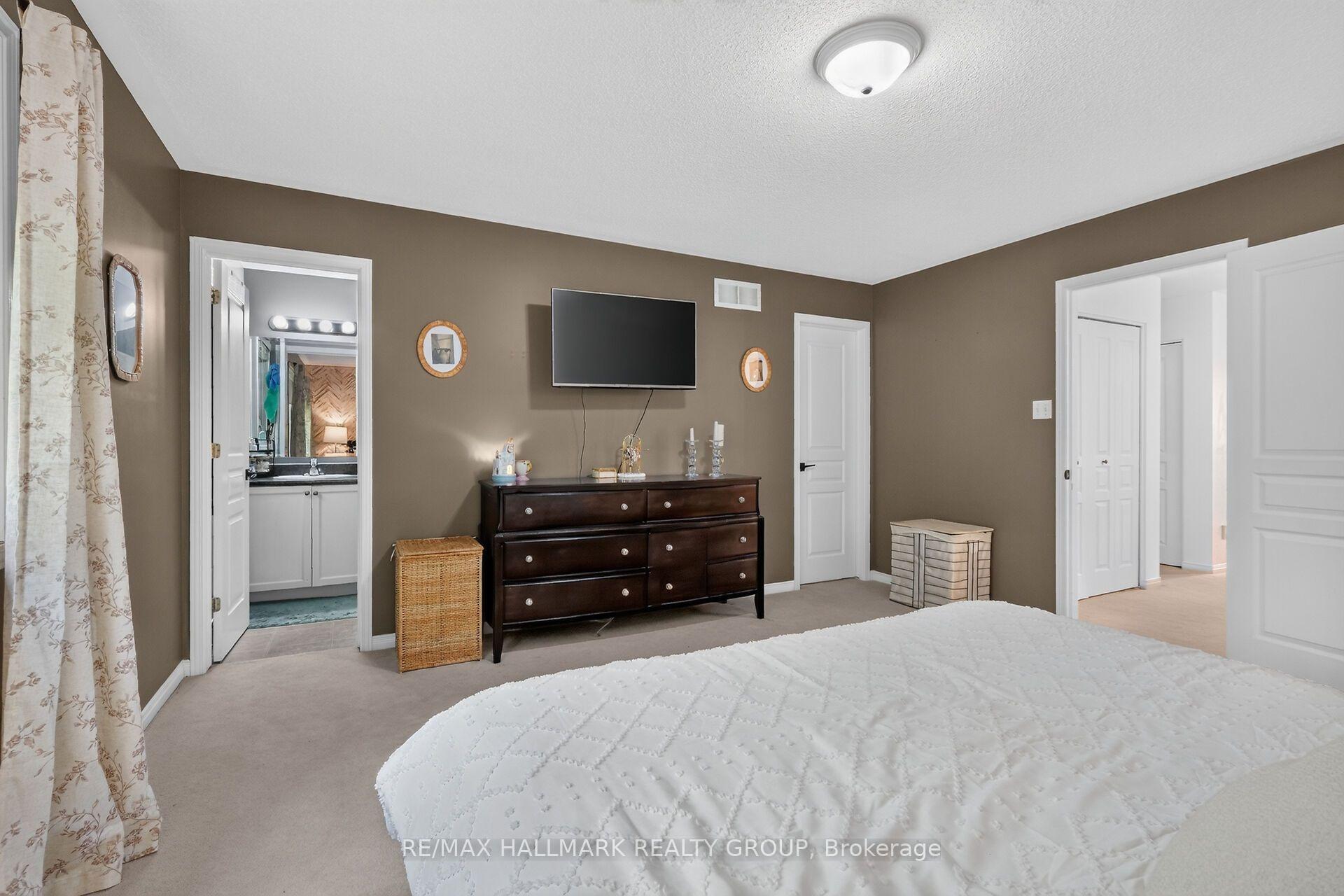 Photo 17 of 127 Destiny Private, Ottawa, Fallingbrook/Gardenway South — HOMEH