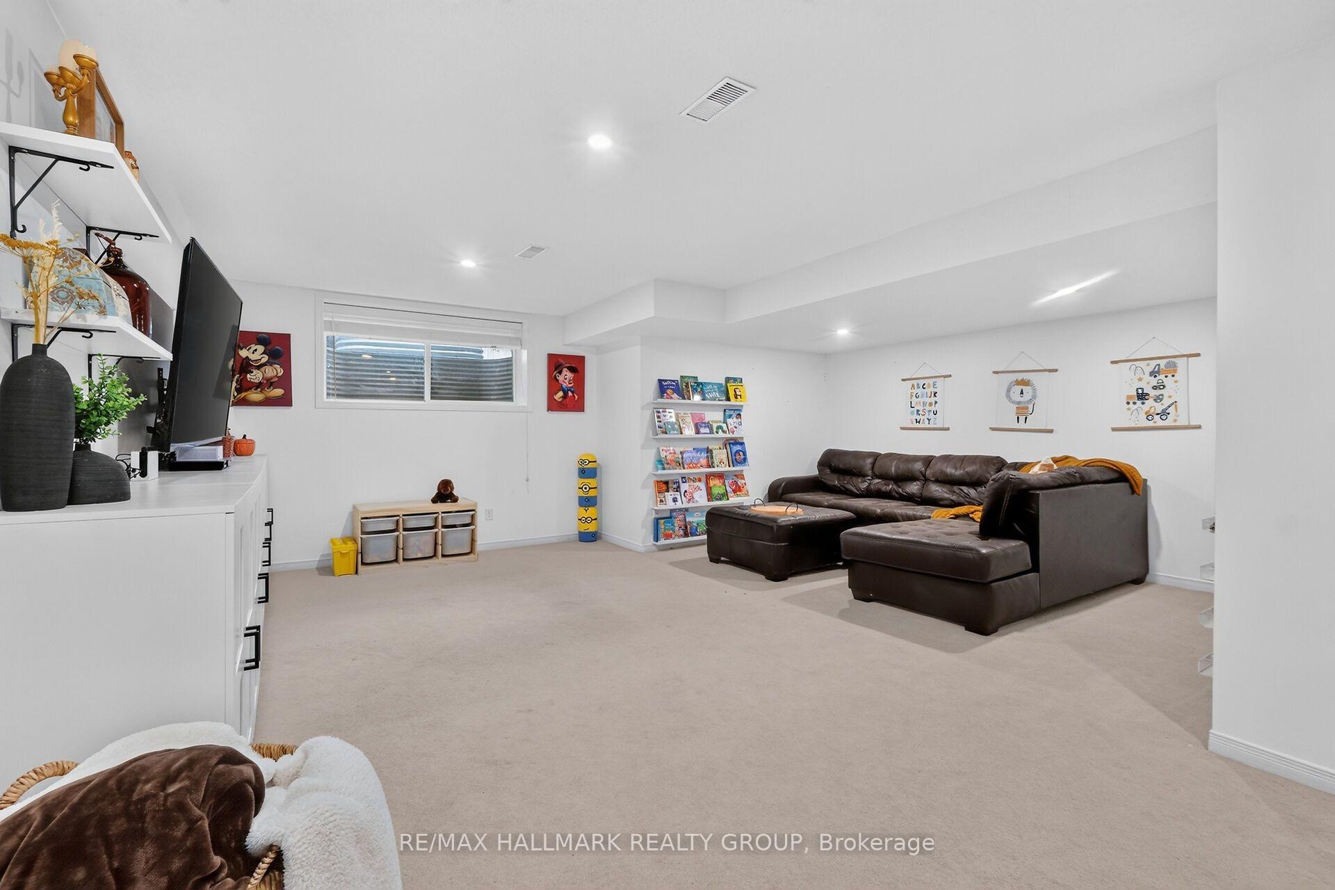 Photo 27 of 127 Destiny Private, Ottawa, Fallingbrook/Gardenway South — HOMEH