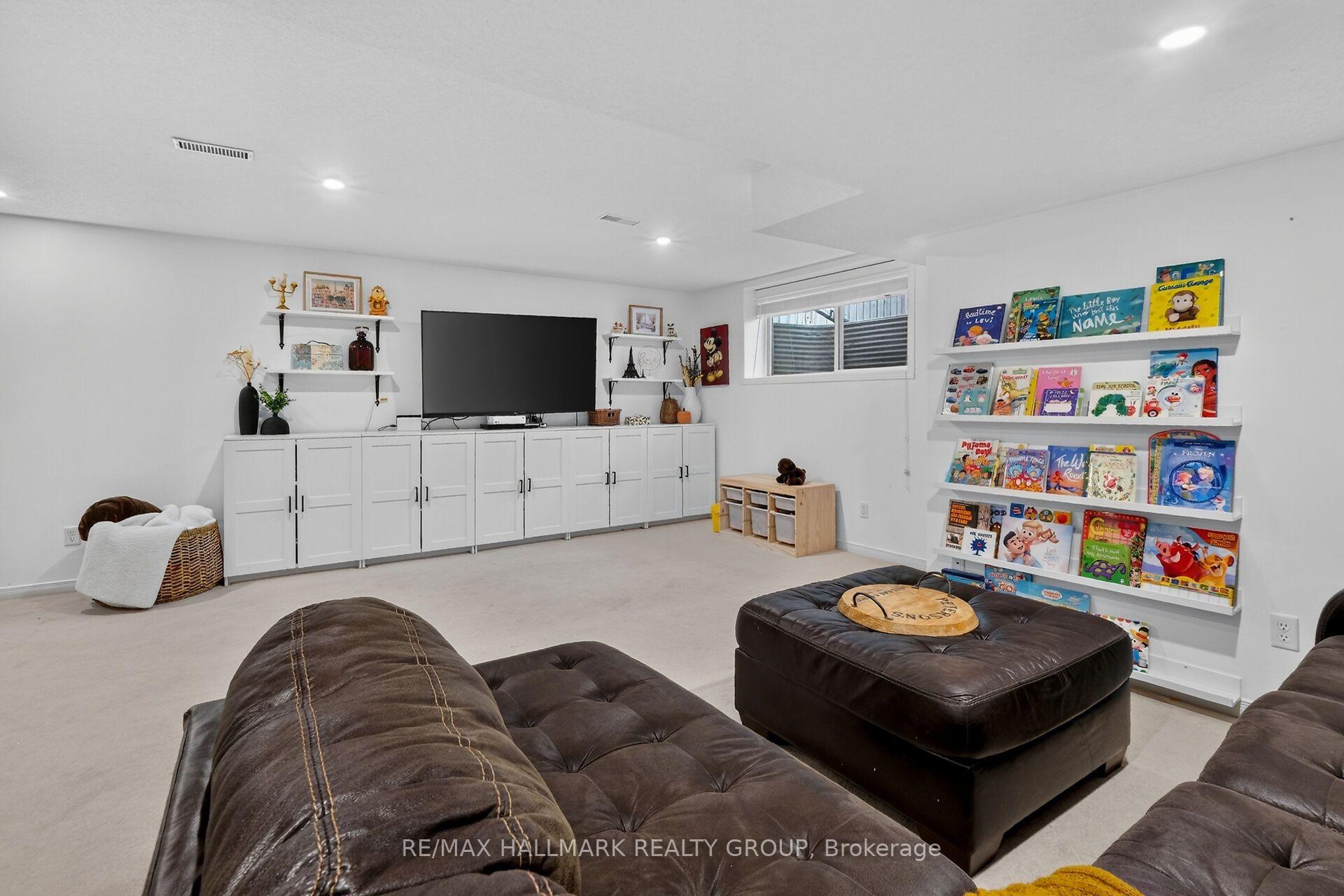 Photo 28 of 127 Destiny Private, Ottawa, Fallingbrook/Gardenway South — HOMEH