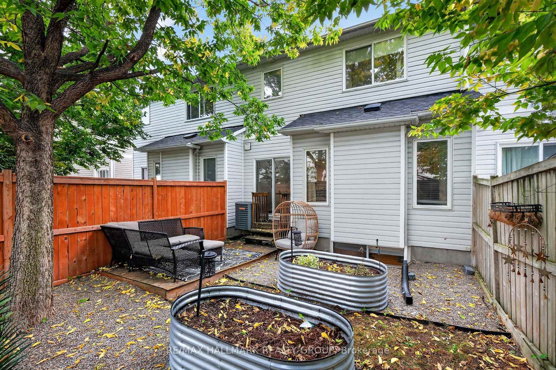 Photo 31 of 127 Destiny Private, Ottawa, Fallingbrook/Gardenway South — HOMEH