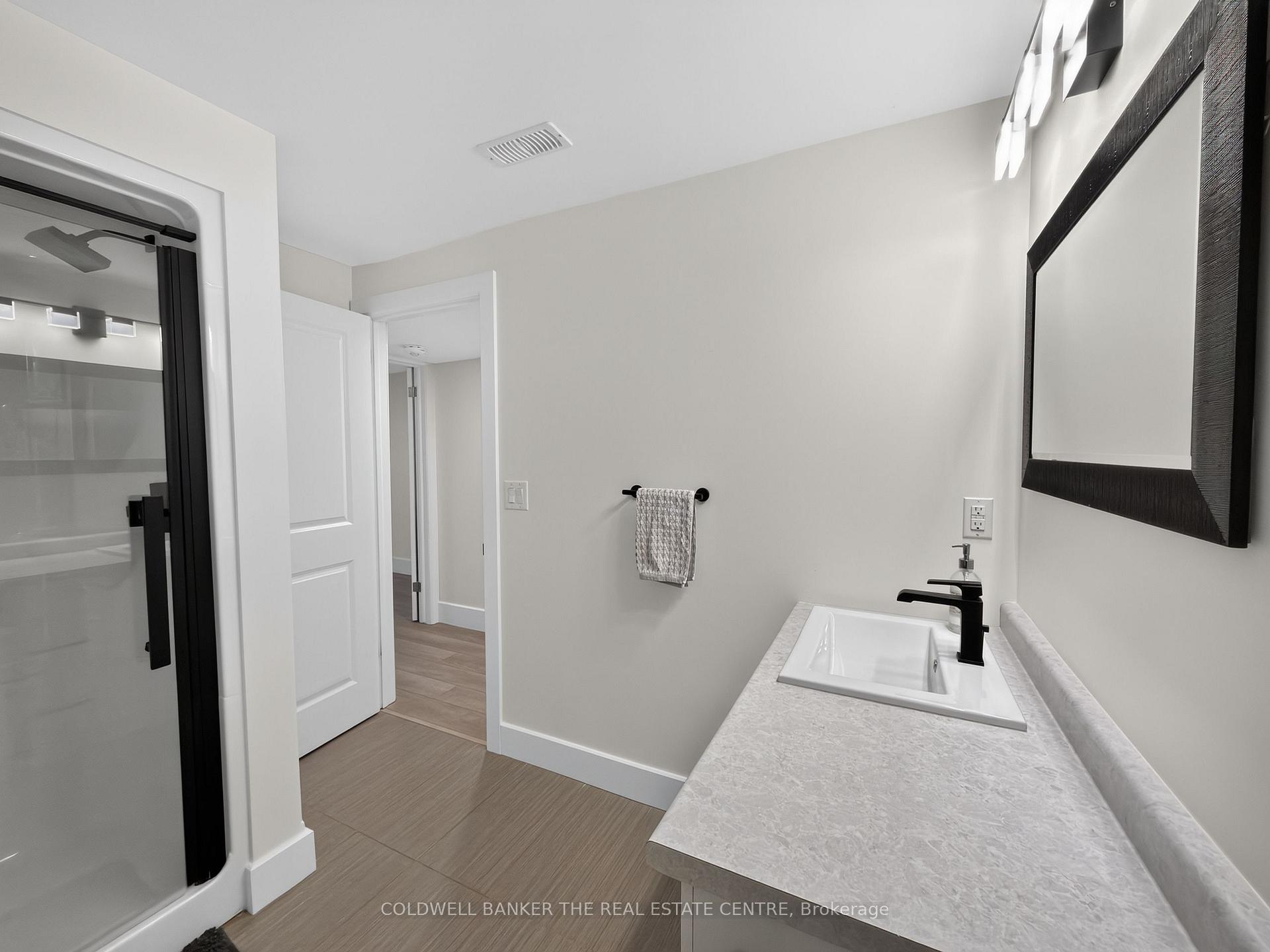 Photo 21 of 23 Nightfall Court, Chatham-Kent, Chatham — HOMEH