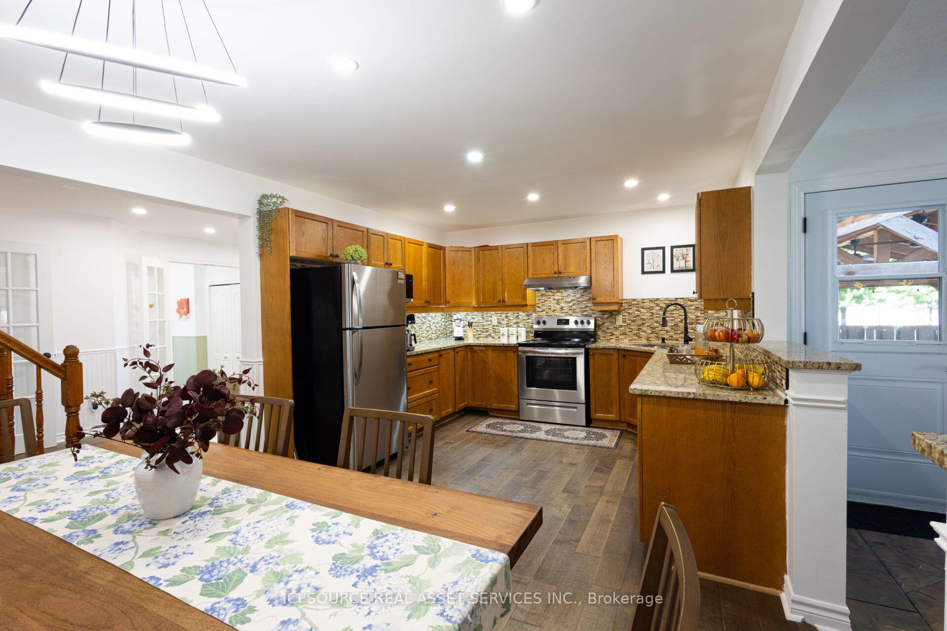 Photo 9 of 127 Waterbridge Drive, Ottawa, Barrhaven East — HOMEH