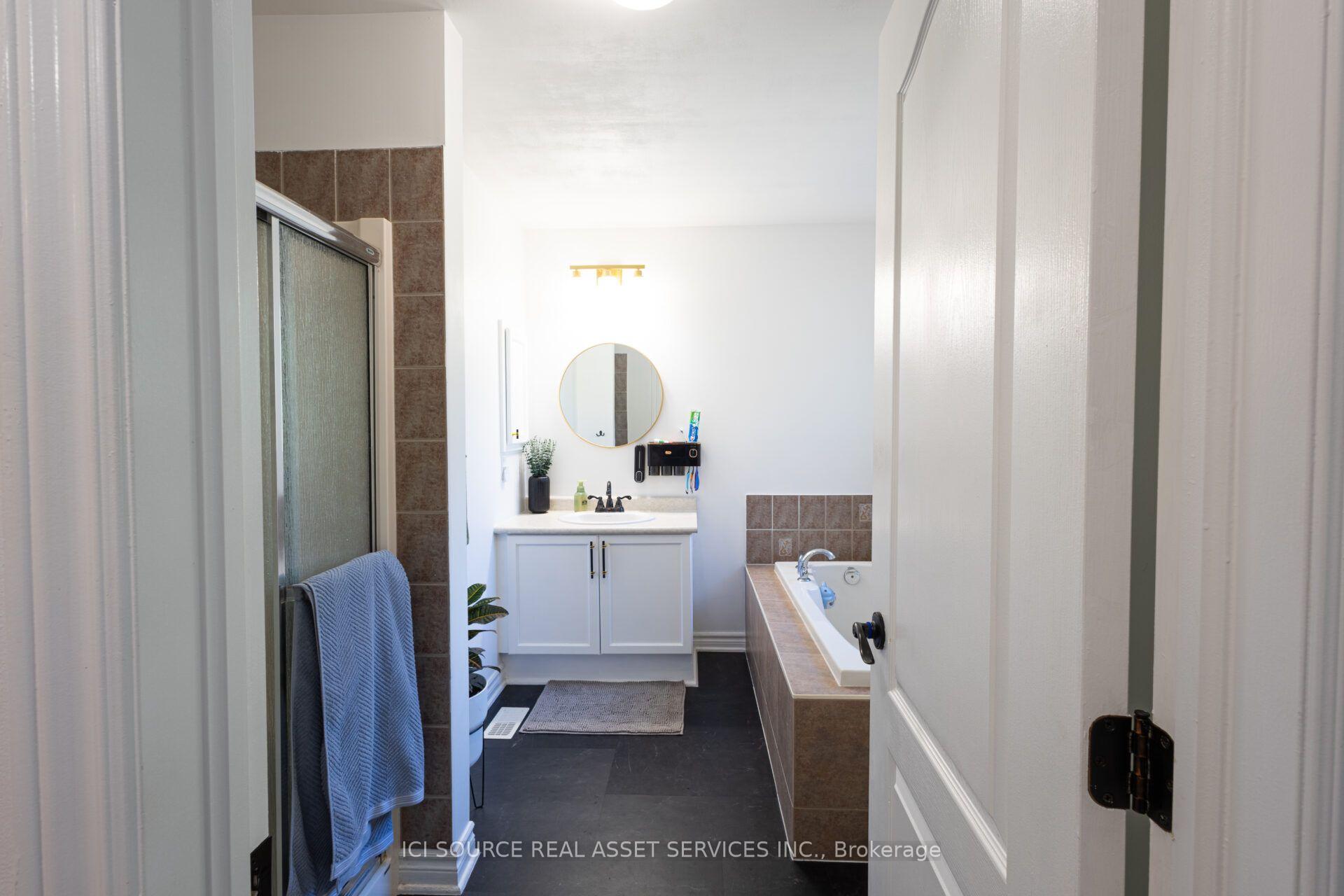 Photo 23 of 127 Waterbridge Drive, Ottawa, Barrhaven East — HOMEH