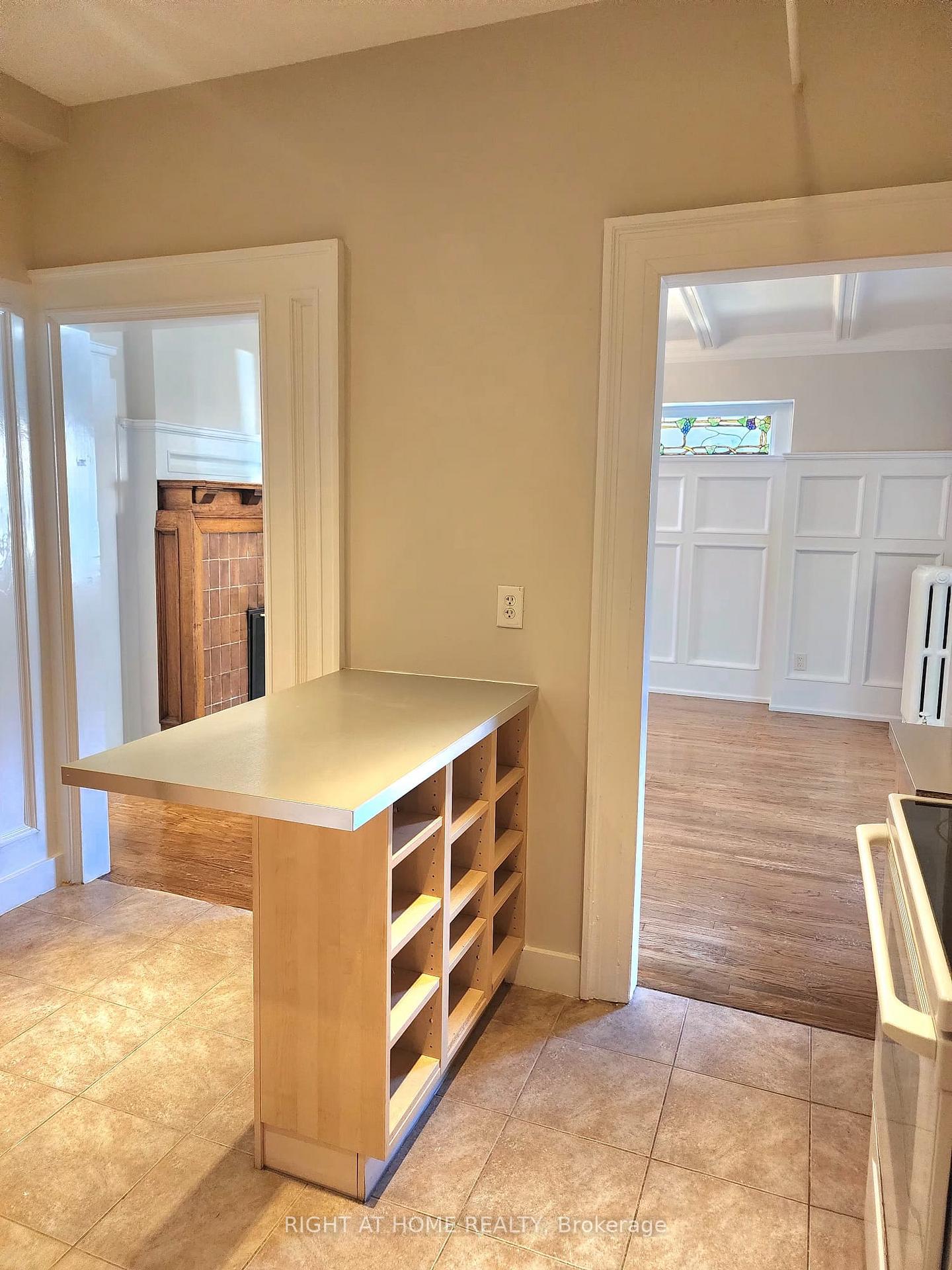 Photo 15 of Unit unit 2, 32 High Park Boulevard N, Toronto, High Park-Swansea — HOMEH