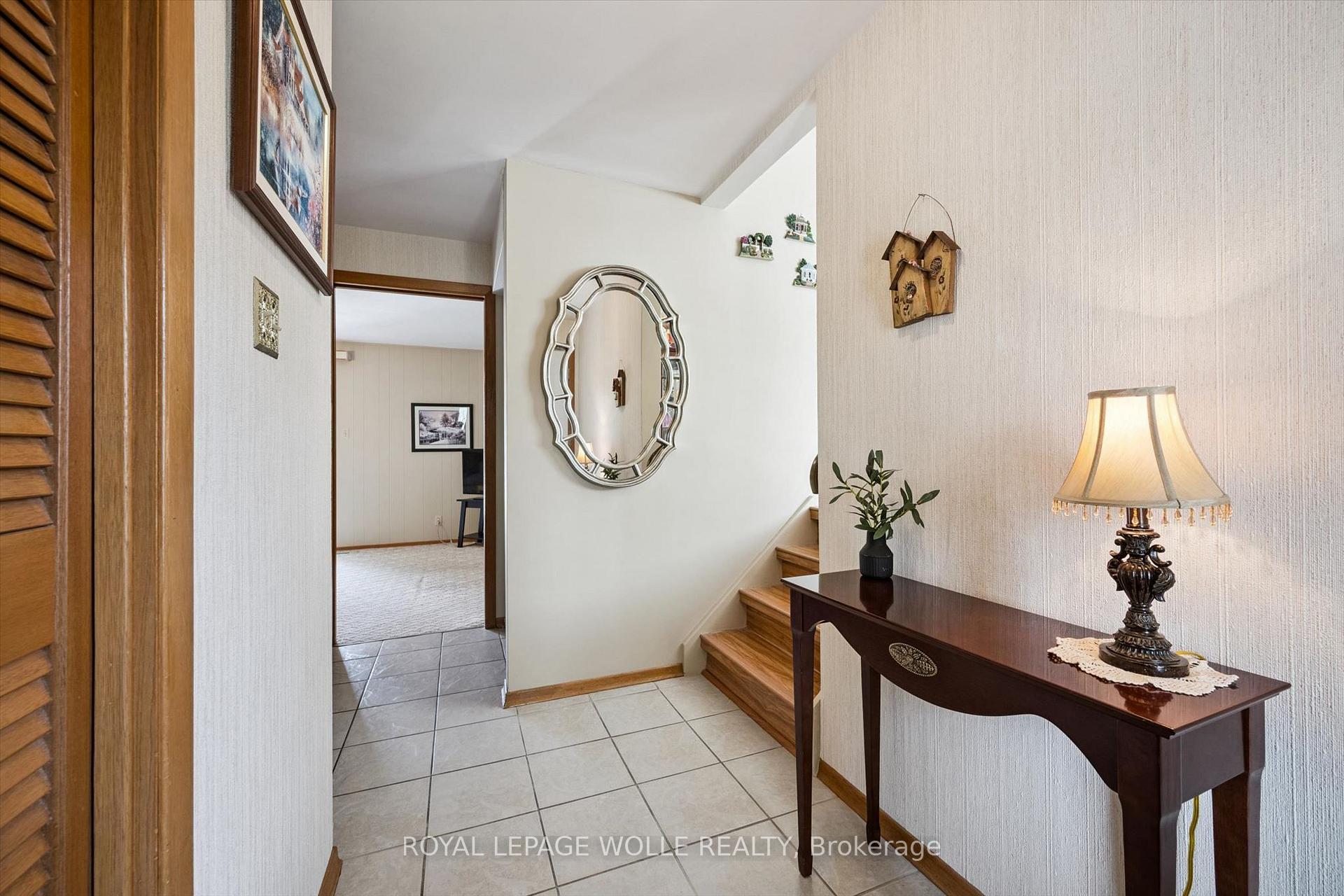 Photo 6 of 62 Gibson Drive, Kitchener, Heritage Park - Kitchener — HOMEH